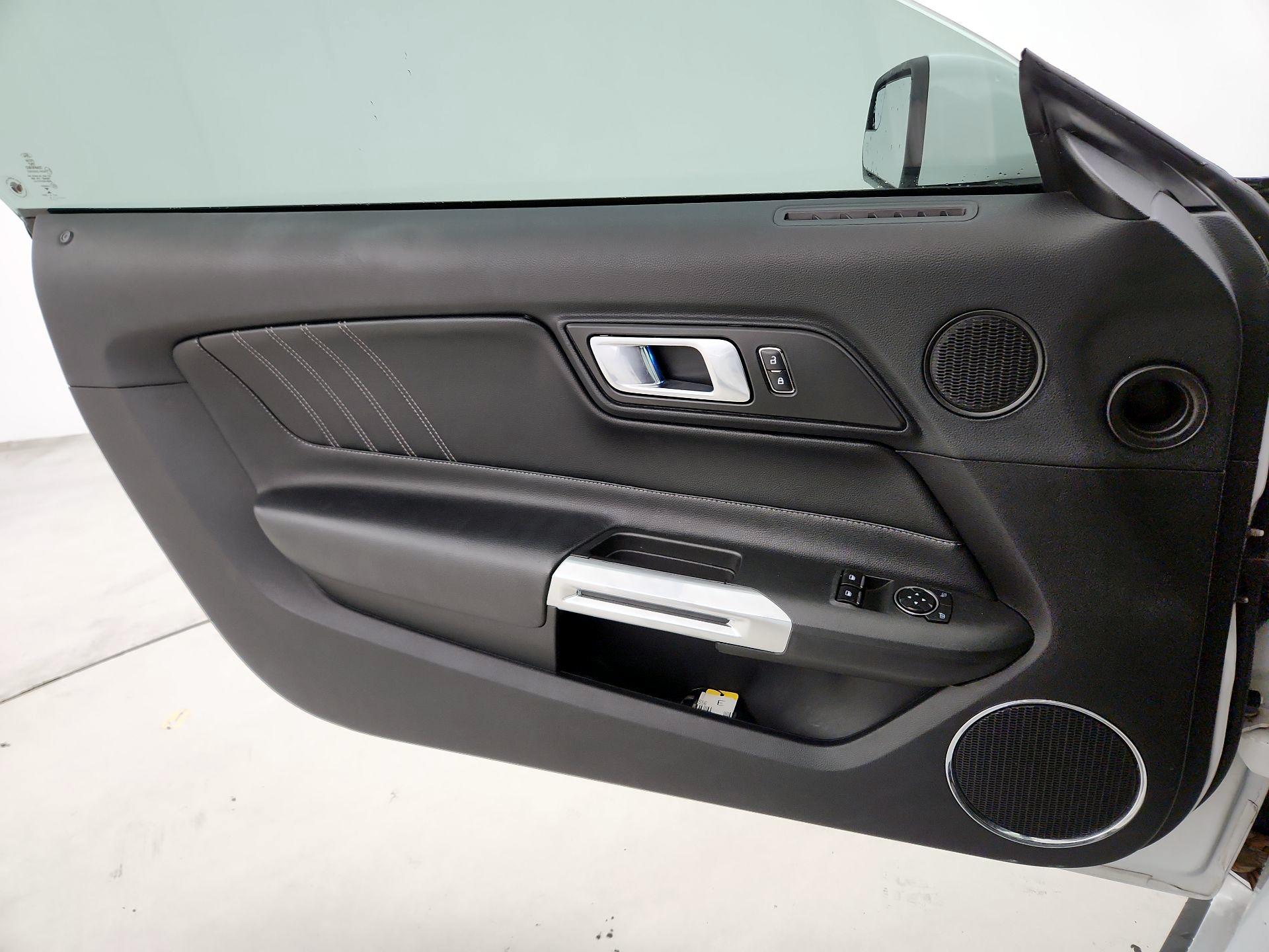 Thumbnail: 2018 Ford Mustang - 12