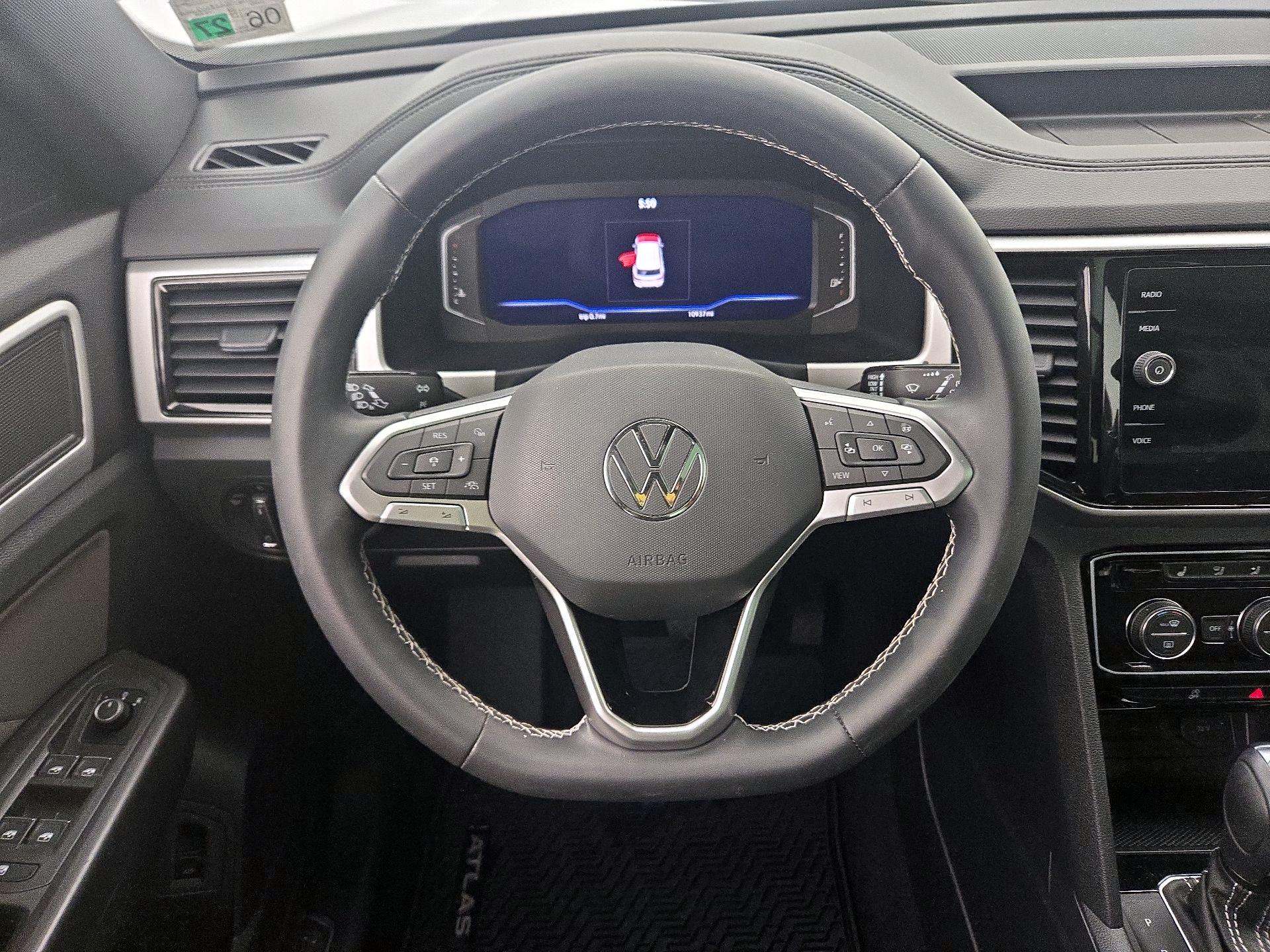 Thumbnail: 2022 Volkswagen Atlas - 10