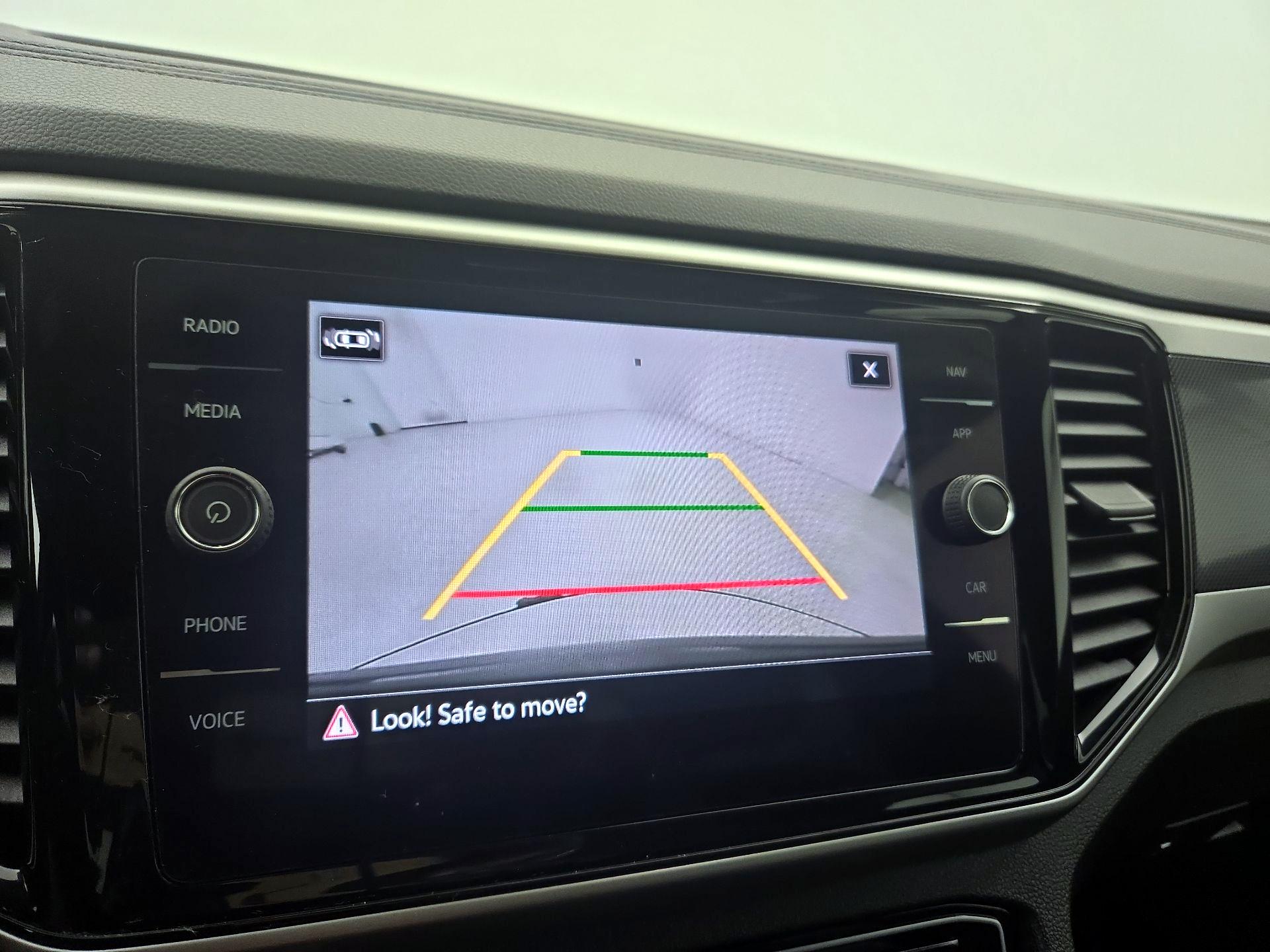 Thumbnail: 2022 Volkswagen Atlas - 15