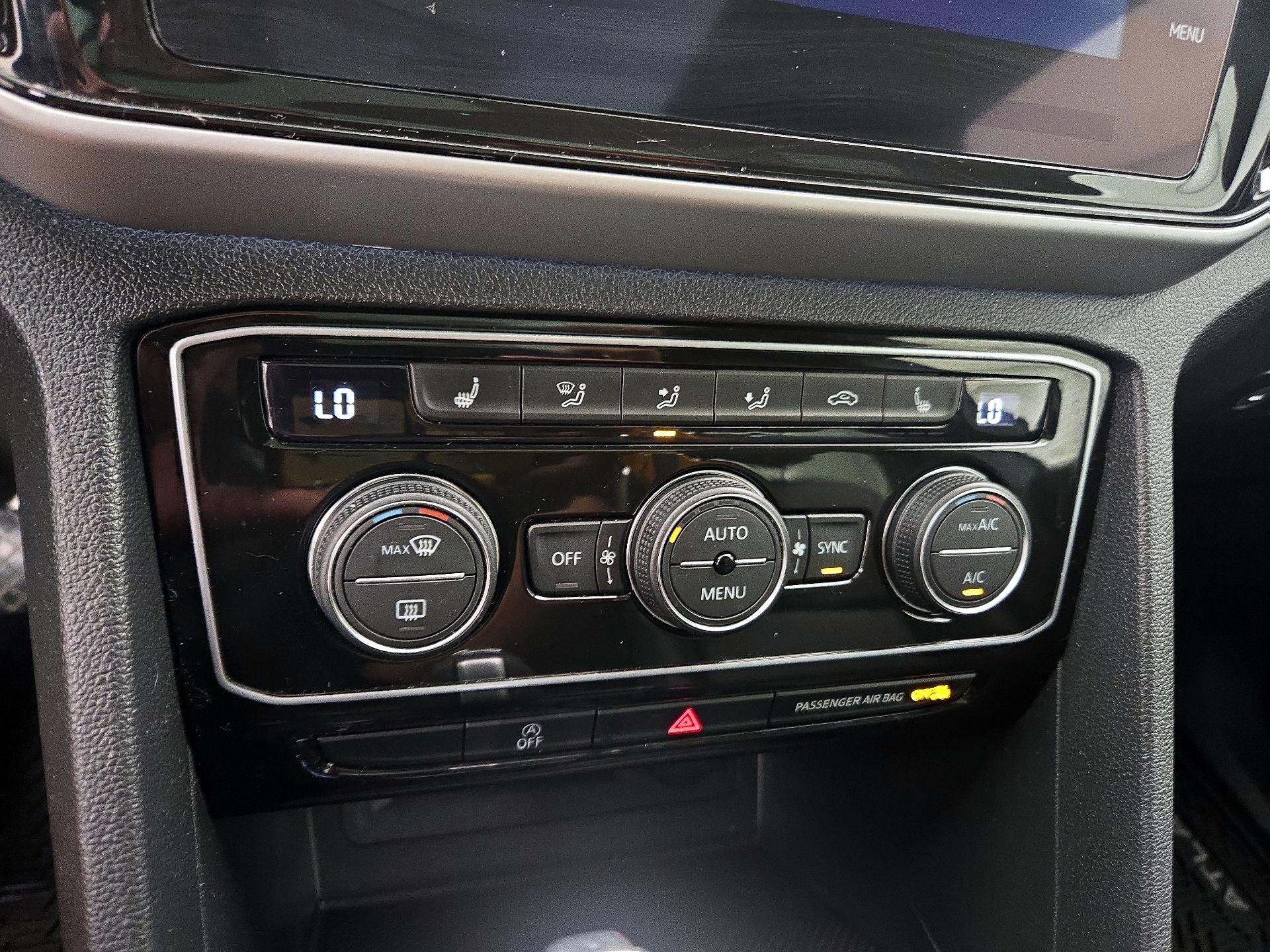 Thumbnail: 2022 Volkswagen Atlas - 17