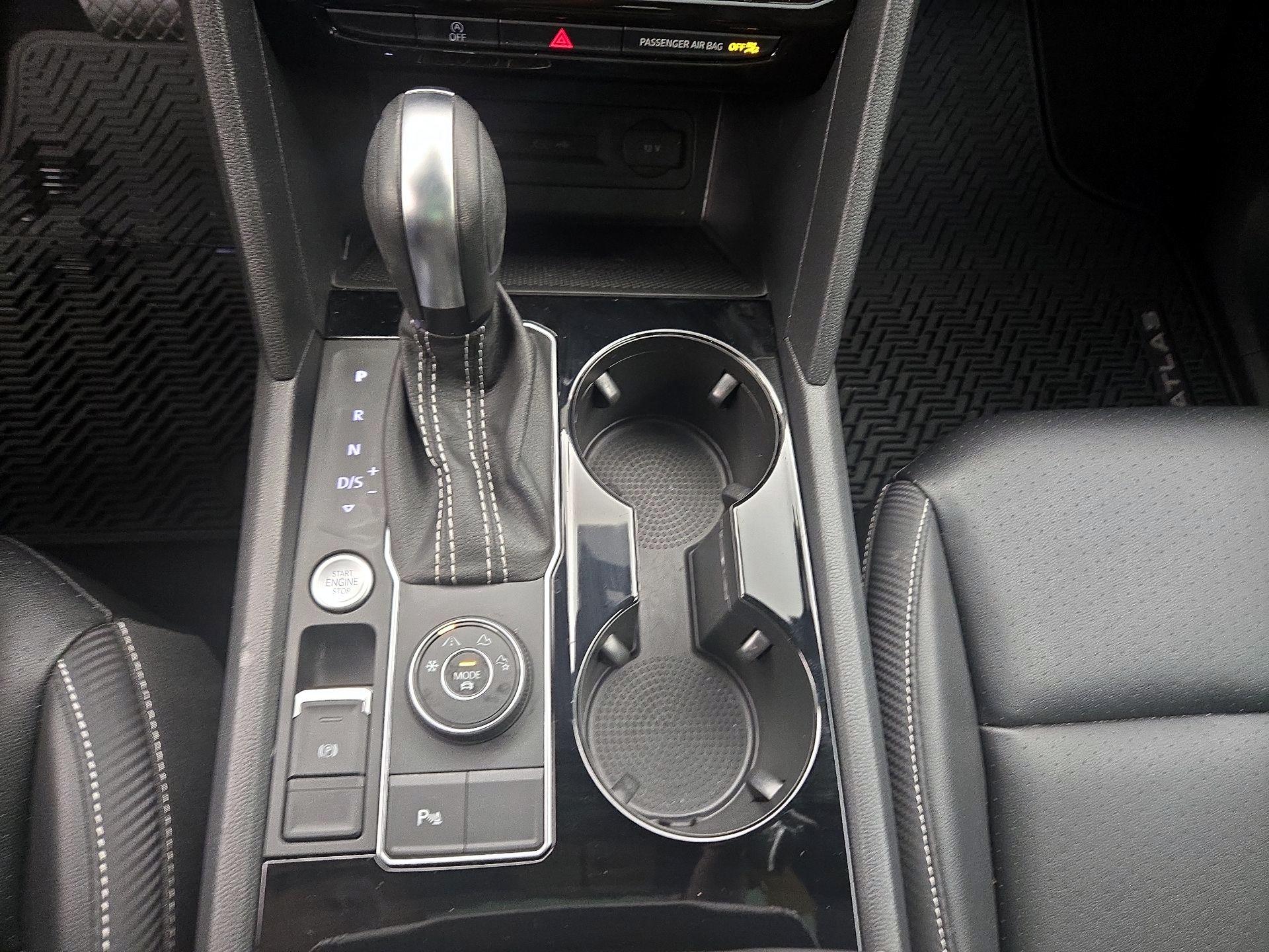 Thumbnail: 2022 Volkswagen Atlas - 18