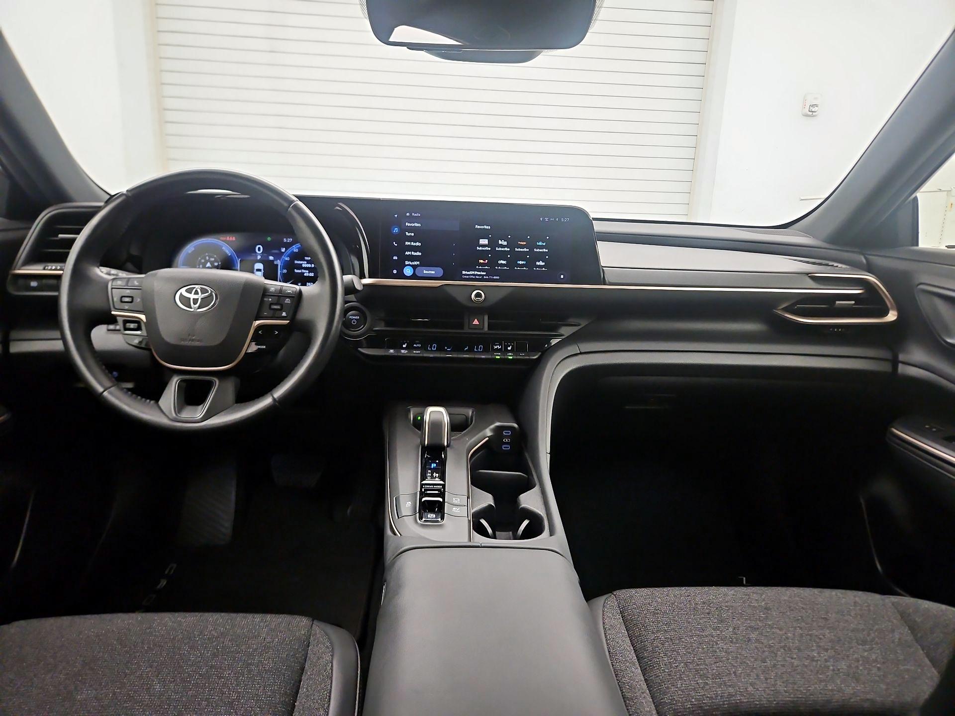 Thumbnail: 2023 Toyota Crown - 9