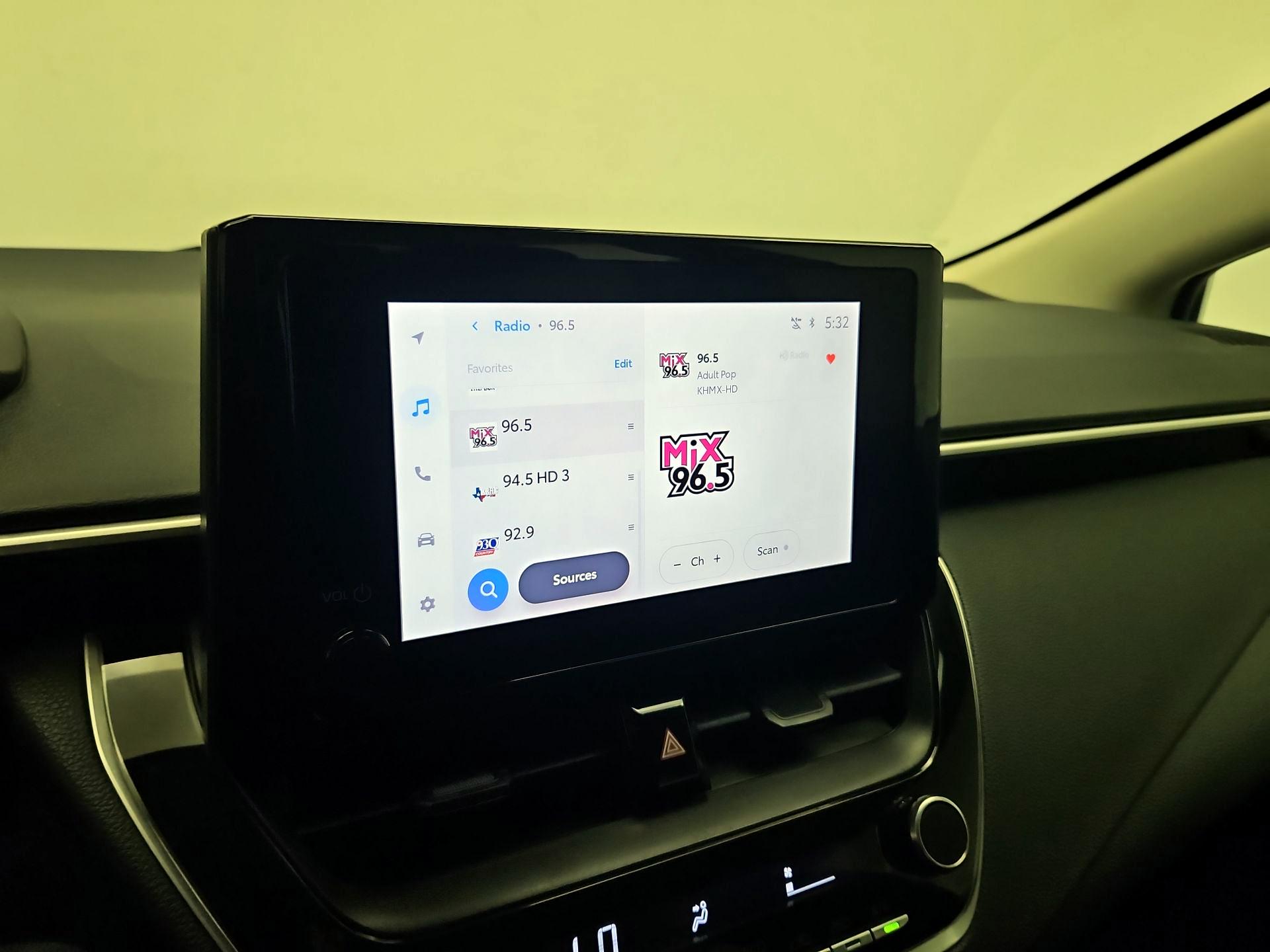 Thumbnail: 2025 Toyota Corolla - 15