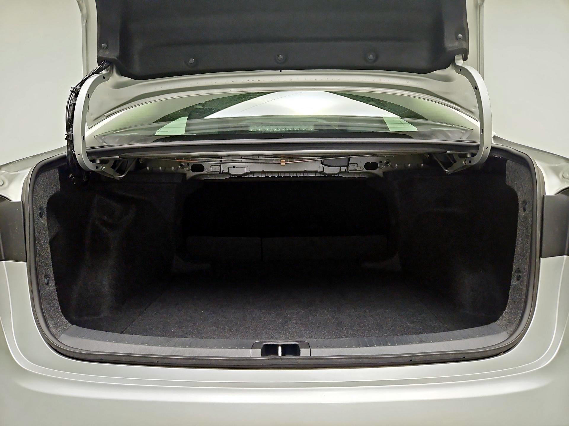 Thumbnail: 2025 Toyota Corolla - 20