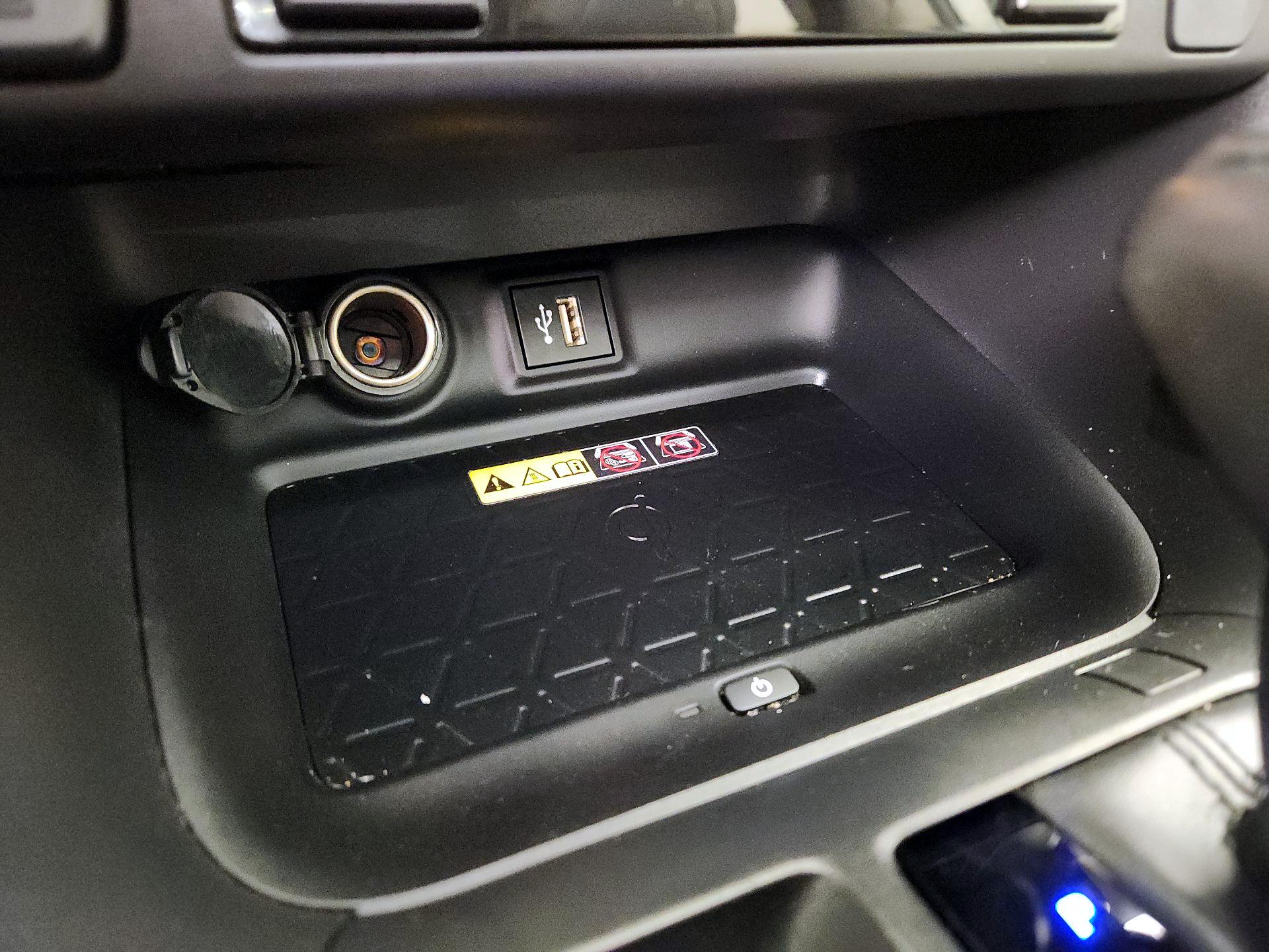 Thumbnail: 2023 Toyota RAV4 - 18