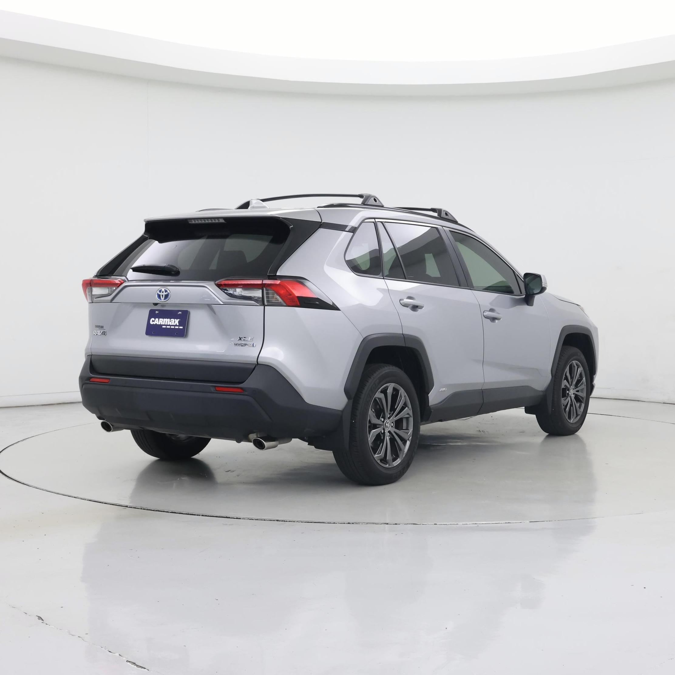 Thumbnail: 2023 Toyota RAV4 - 8