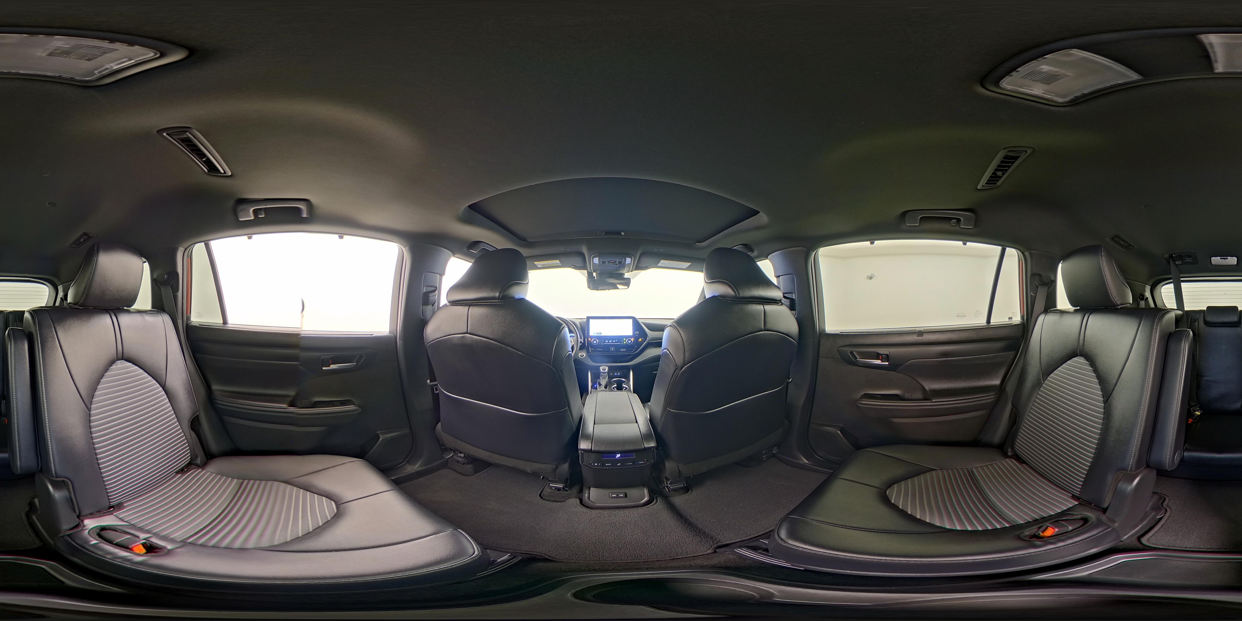 2025 Toyota Highlander XSE - Photo 29