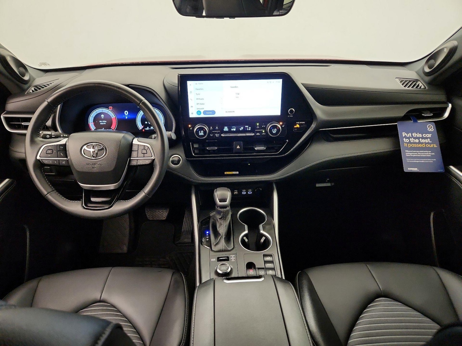 2025 Toyota Highlander XSE - Photo 10