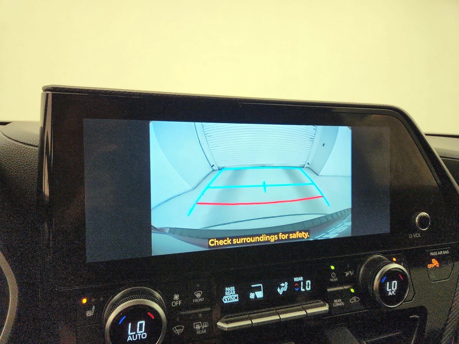 2025 Toyota Highlander XSE - Photo 16