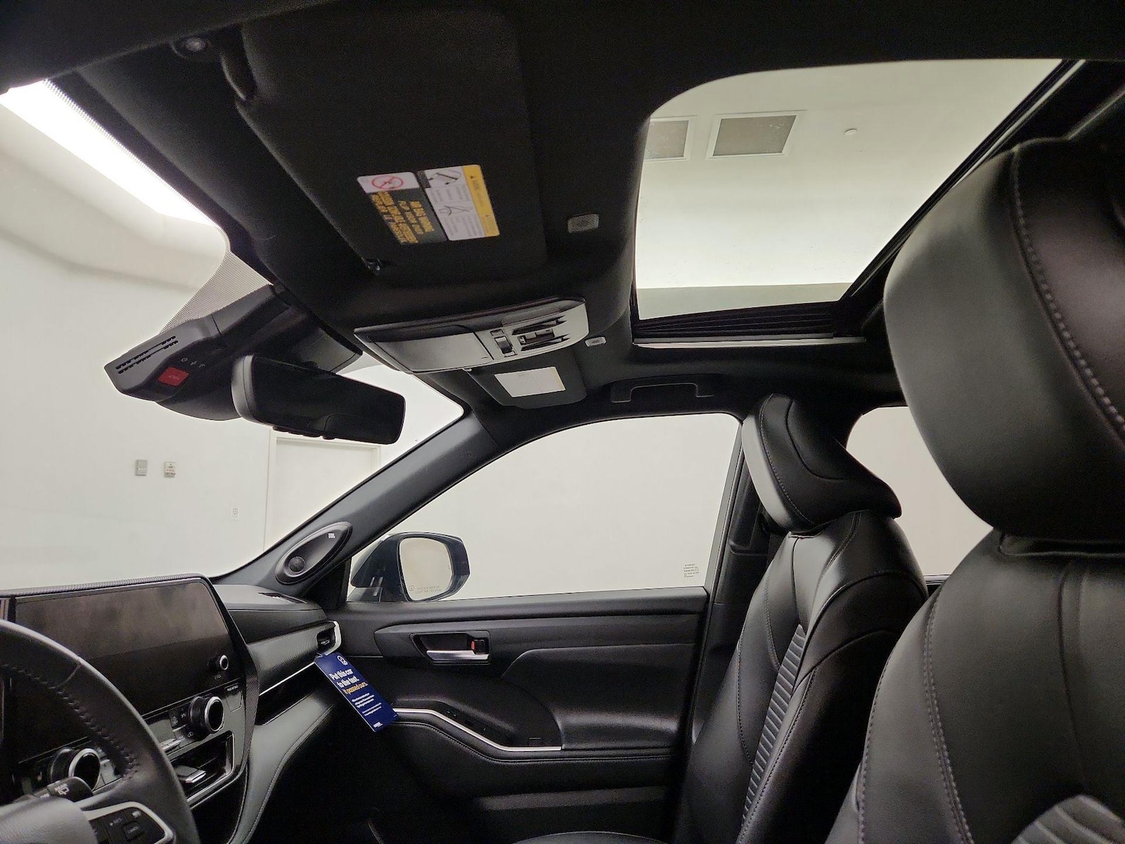 2025 Toyota Highlander XSE - Photo 21