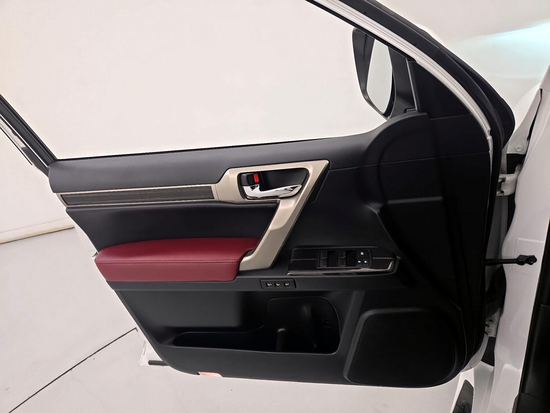 Thumbnail: 2020 Lexus GX - 12