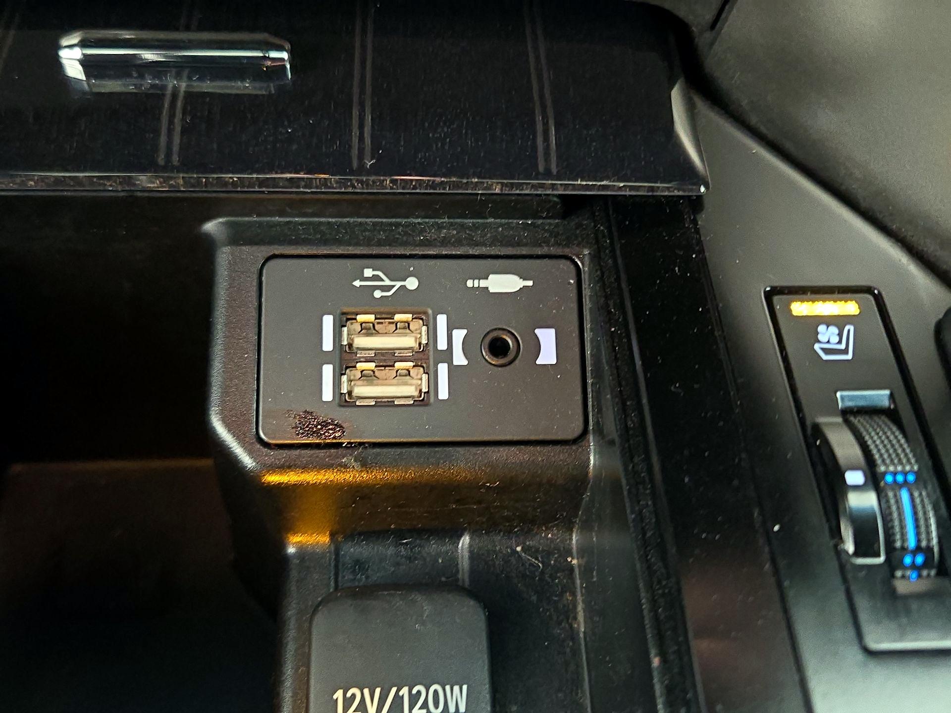 Thumbnail: 2020 Lexus GX - 19