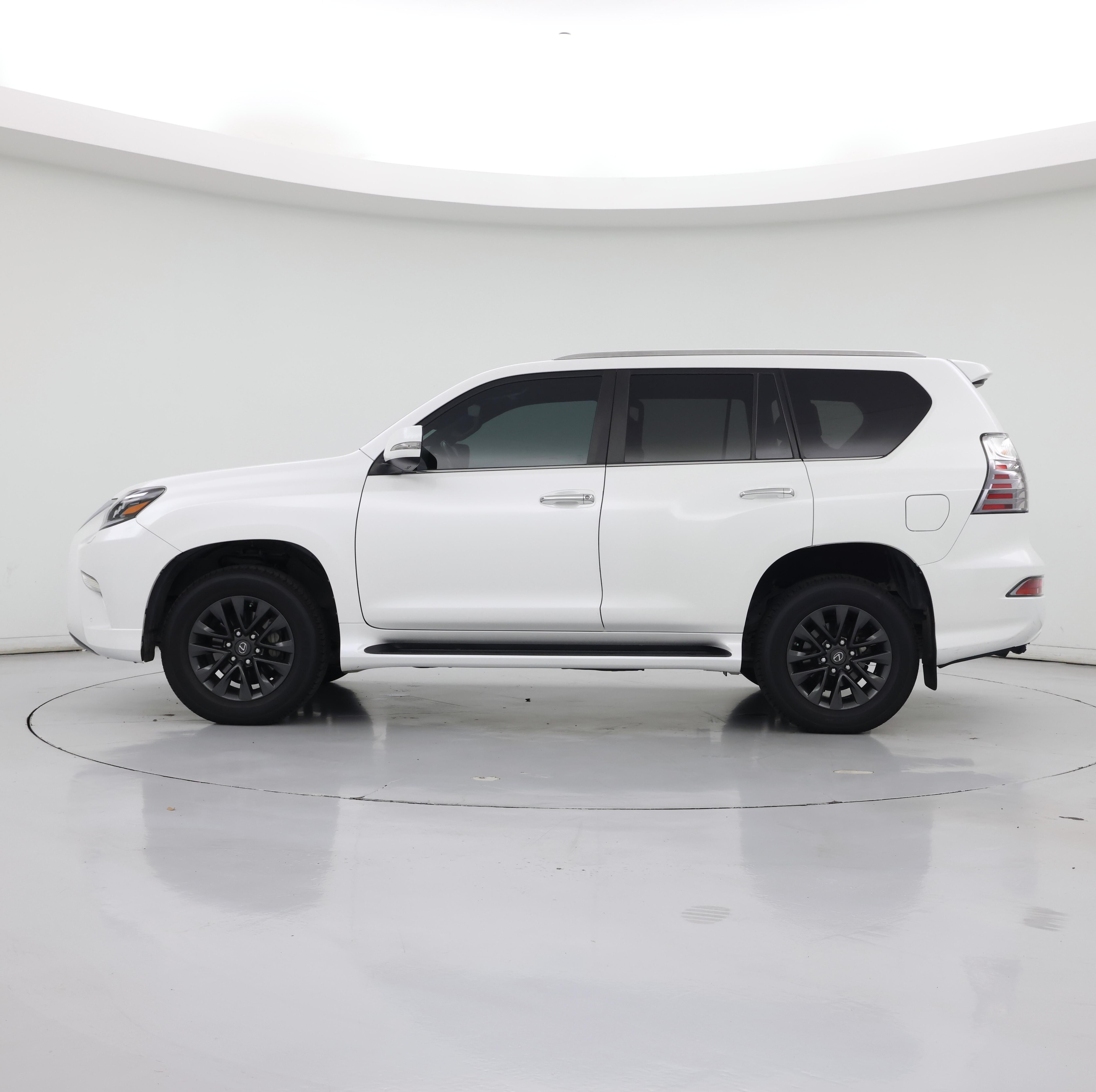 Thumbnail: 2020 Lexus GX - 3