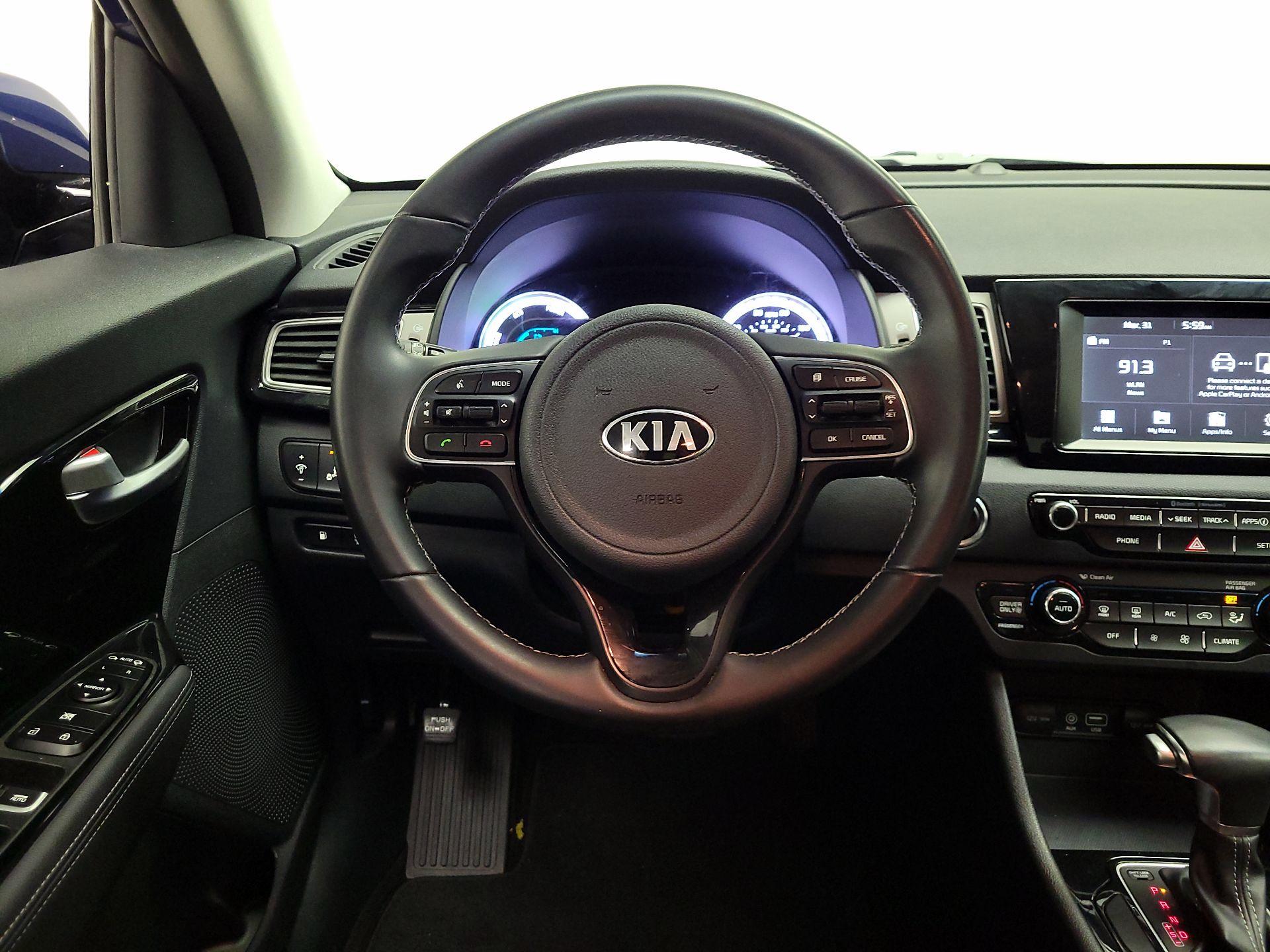 Thumbnail: 2017 Kia Niro - 10
