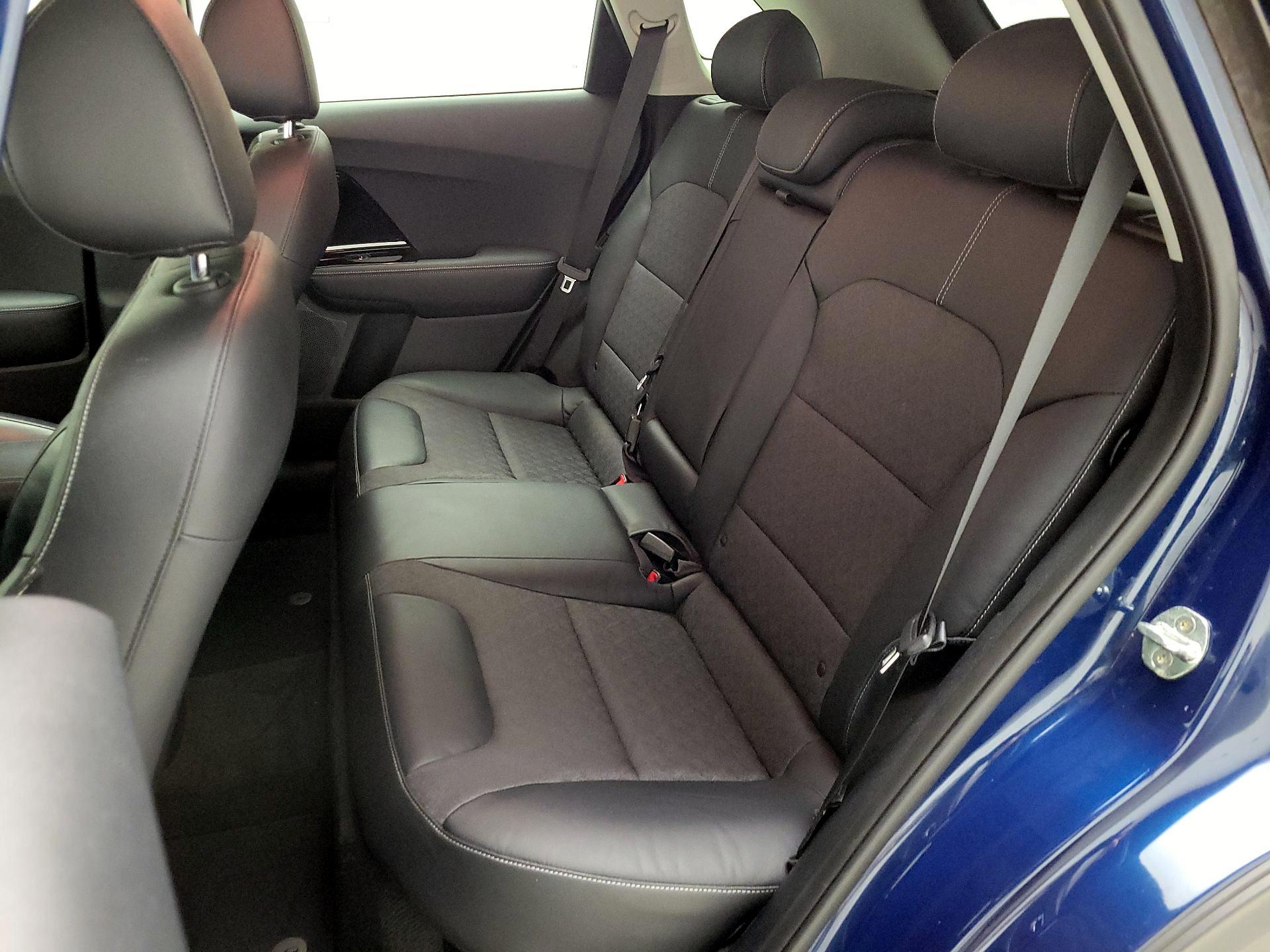 Thumbnail: 2017 Kia Niro - 20