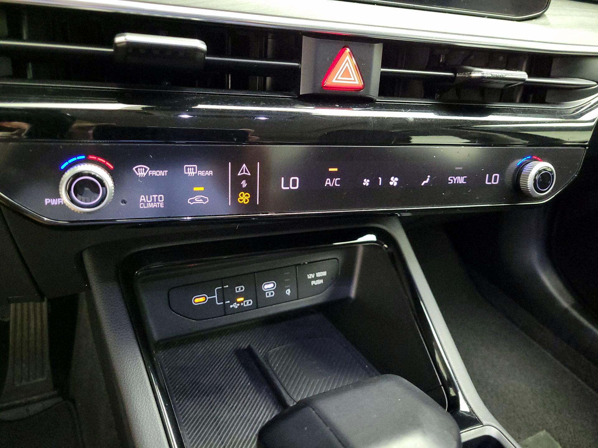 Thumbnail: 2025 Kia K5 - 17