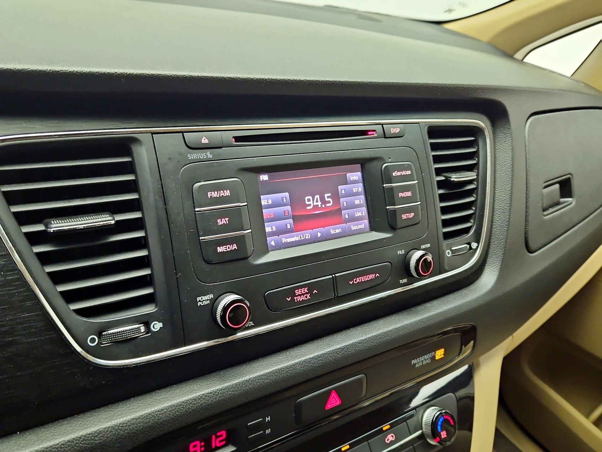 Thumbnail: 2016 Kia Sedona - 15