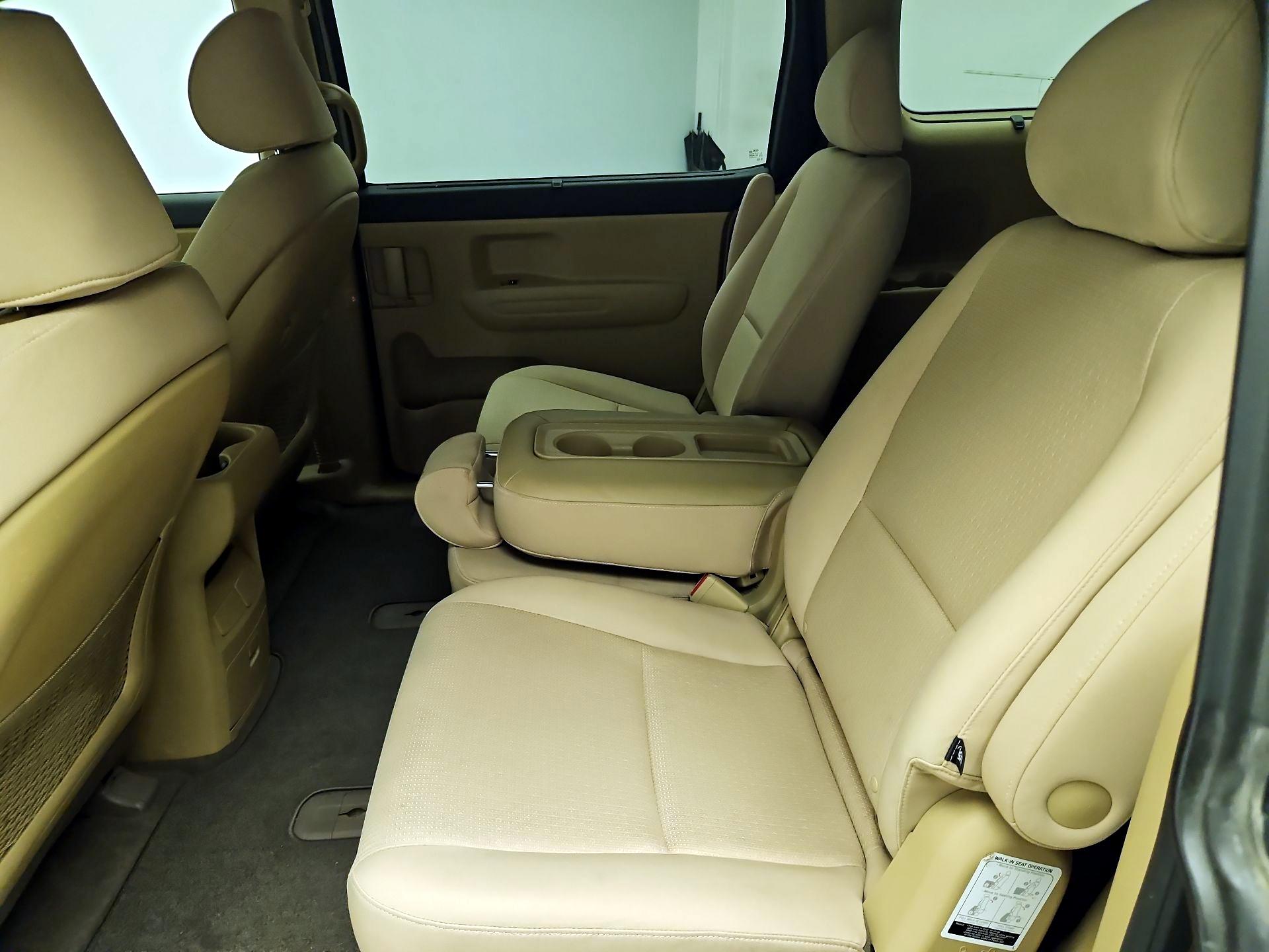 Thumbnail: 2016 Kia Sedona - 19