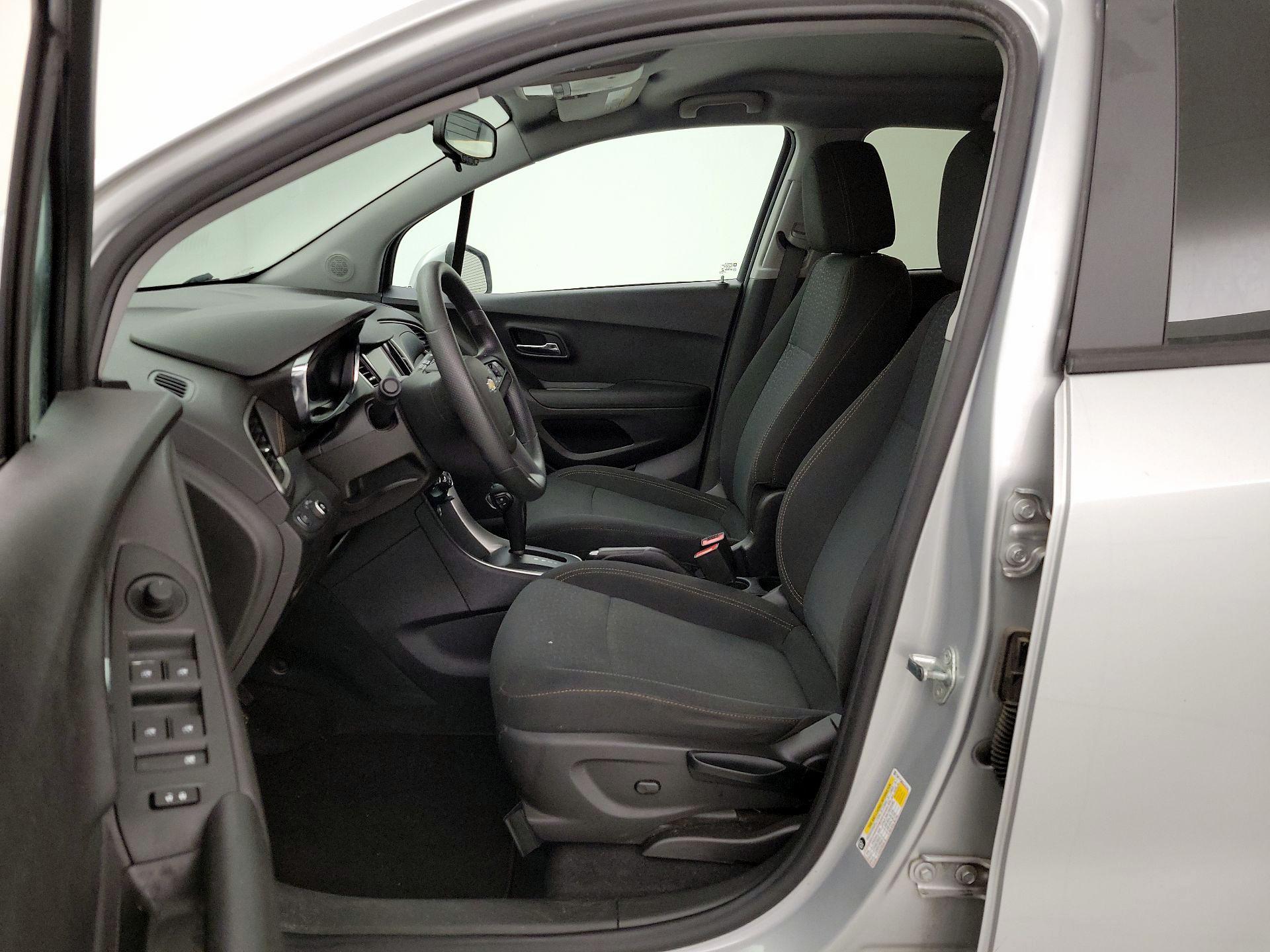 Thumbnail: 2020 Chevrolet Trax - 11