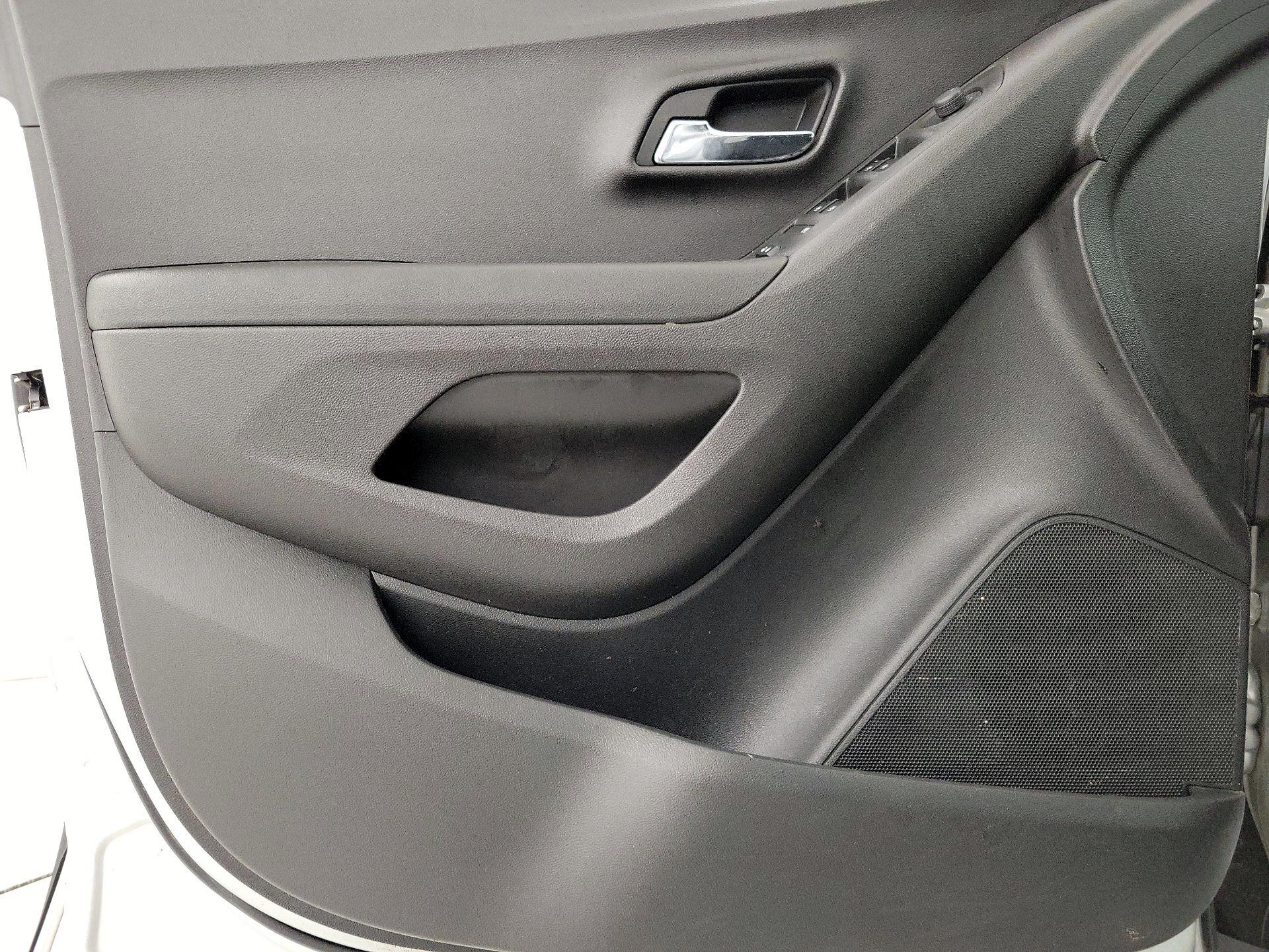 Thumbnail: 2020 Chevrolet Trax - 12