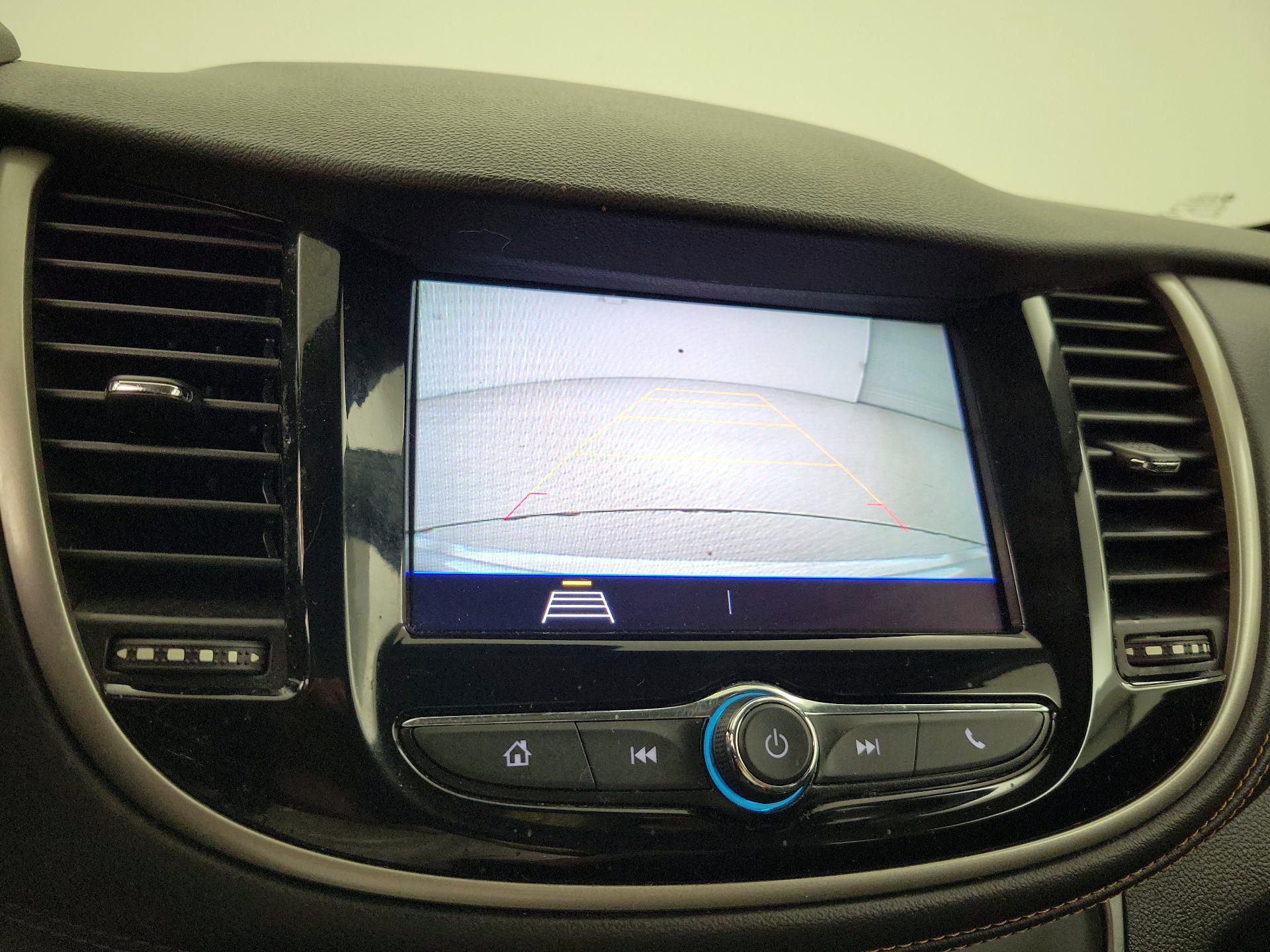 Thumbnail: 2020 Chevrolet Trax - 14