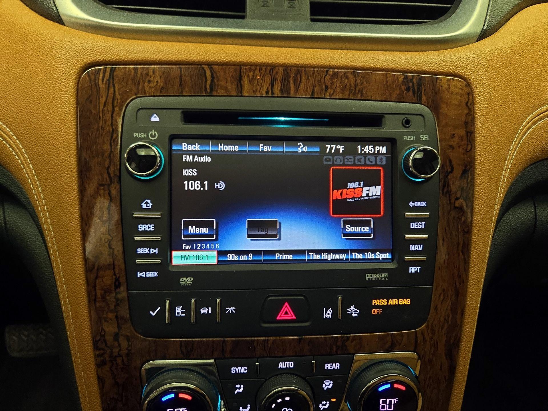 Thumbnail: 2014 Chevrolet Traverse - 16