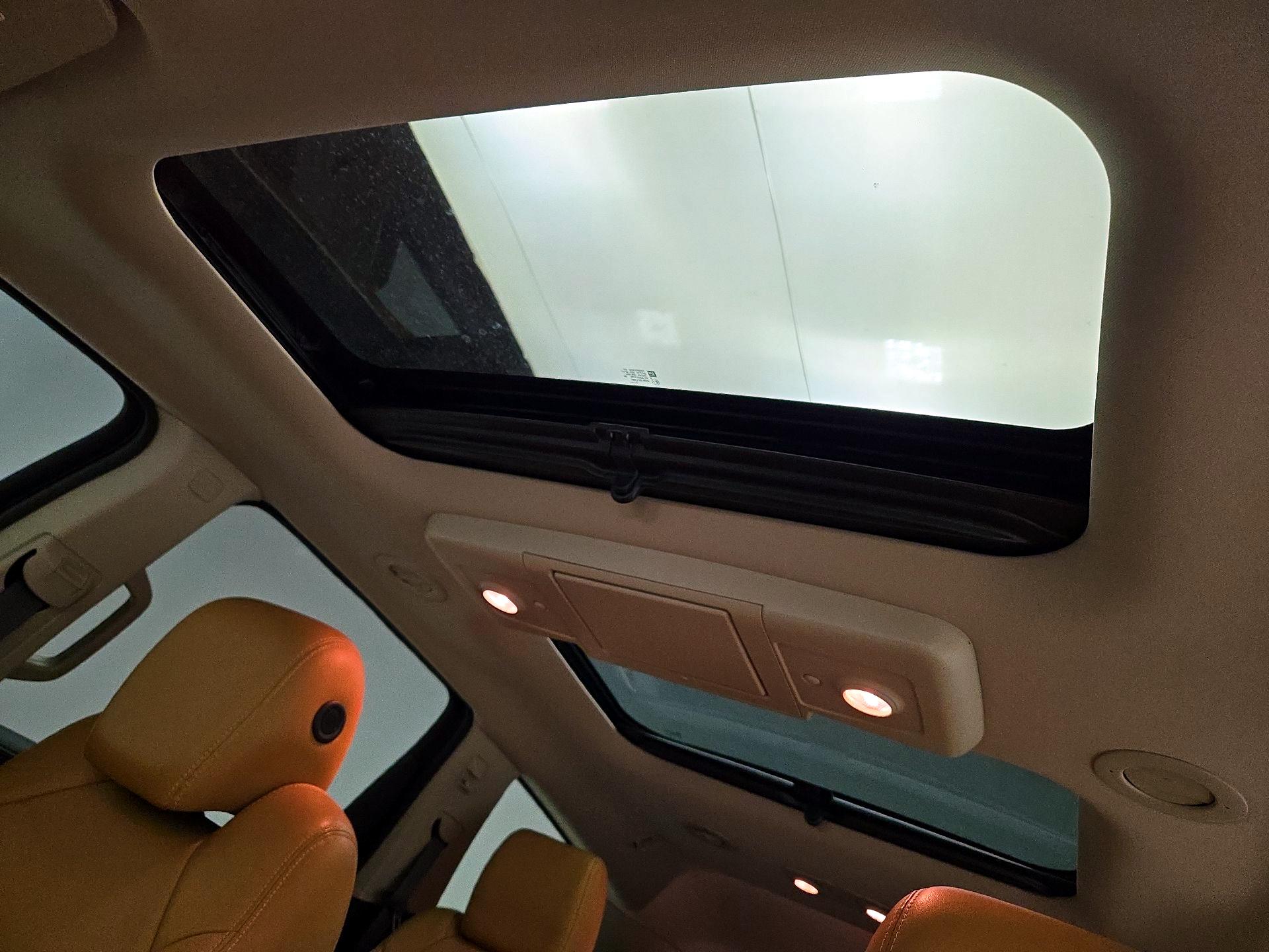Thumbnail: 2014 Chevrolet Traverse - 19