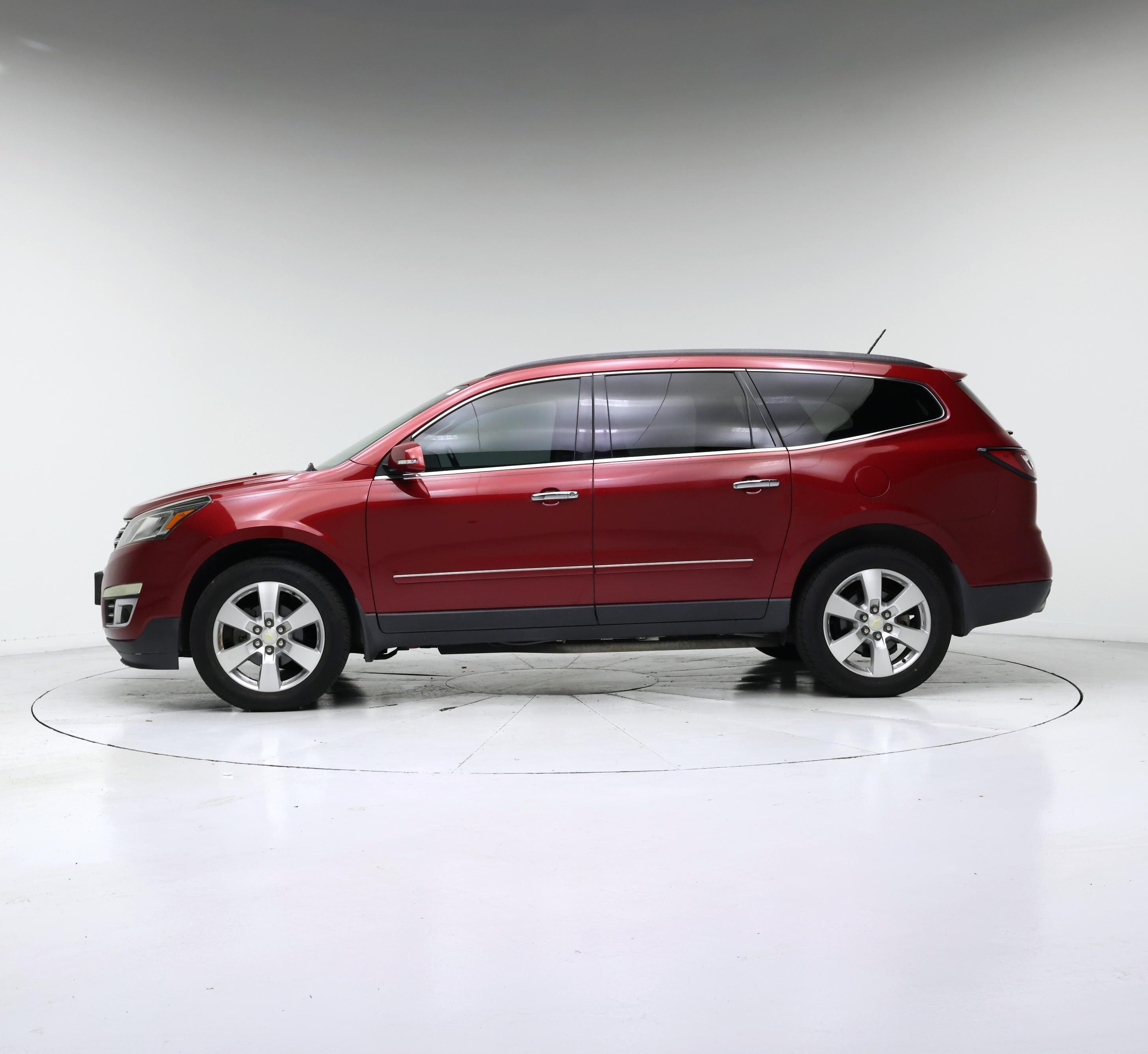 Thumbnail: 2014 Chevrolet Traverse - 3