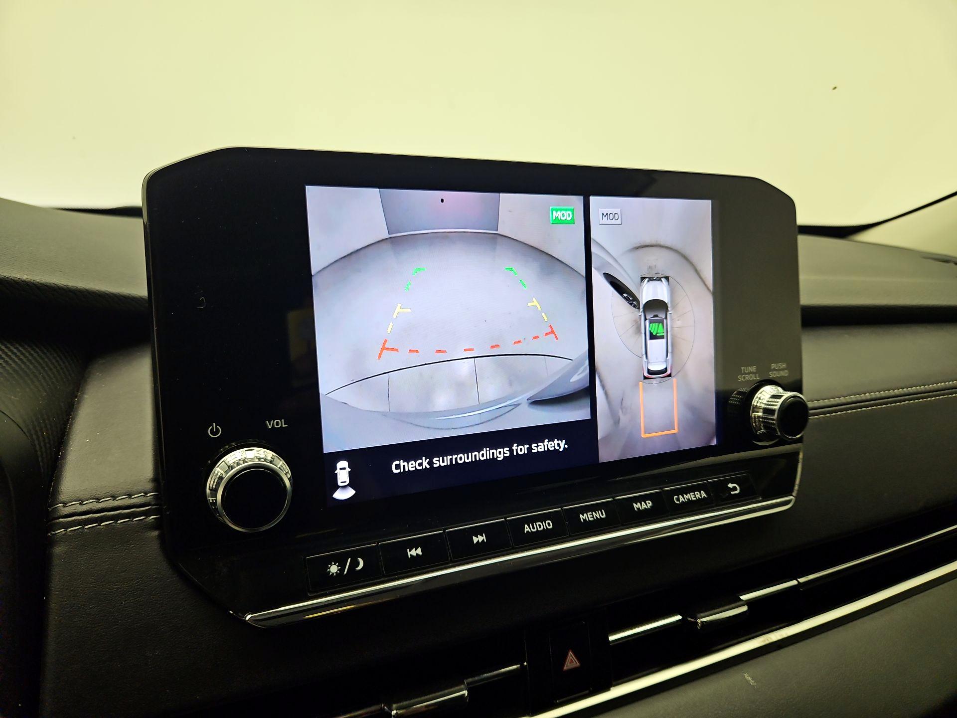 Thumbnail: 2024 Mitsubishi Outlander - 15