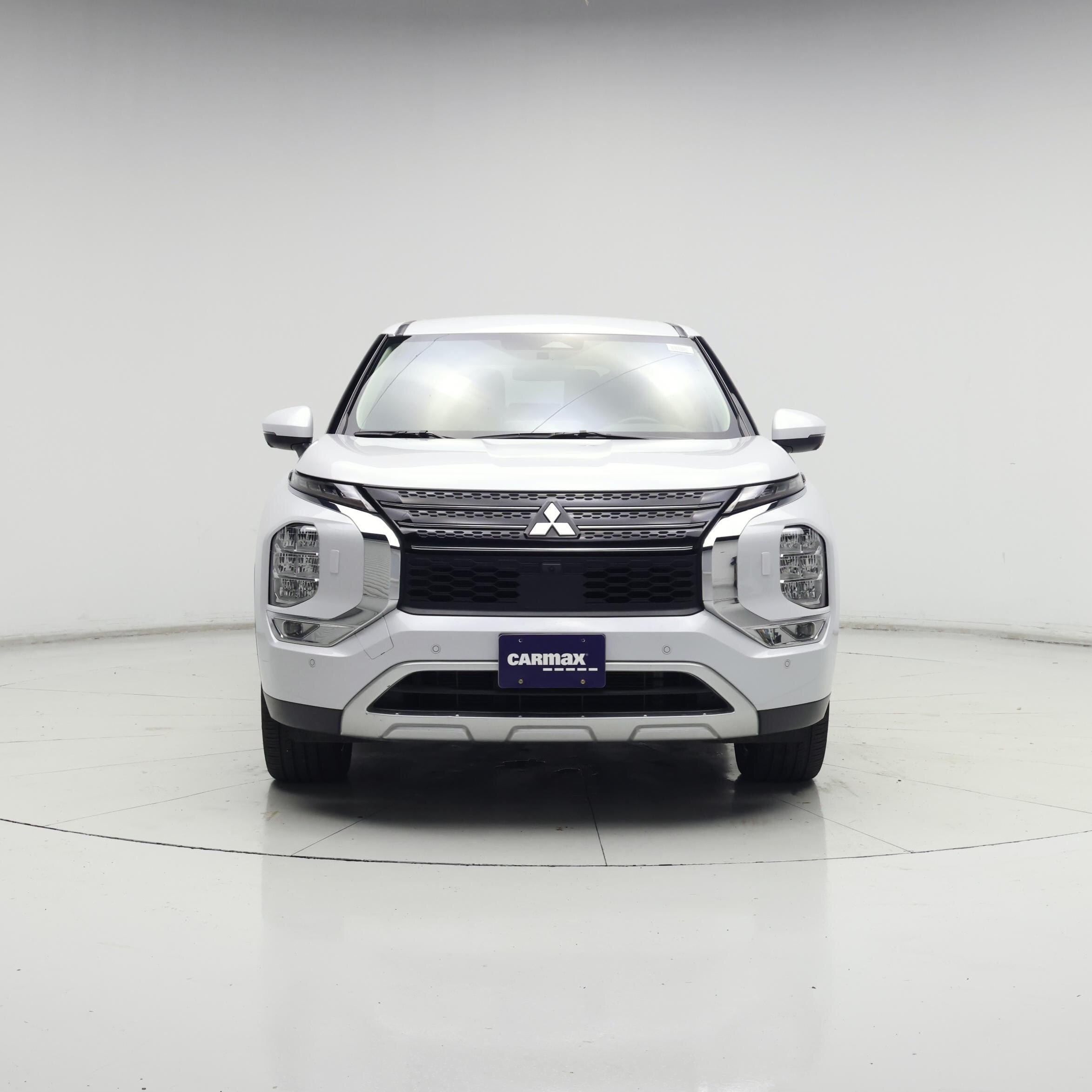 Thumbnail: 2024 Mitsubishi Outlander - 5