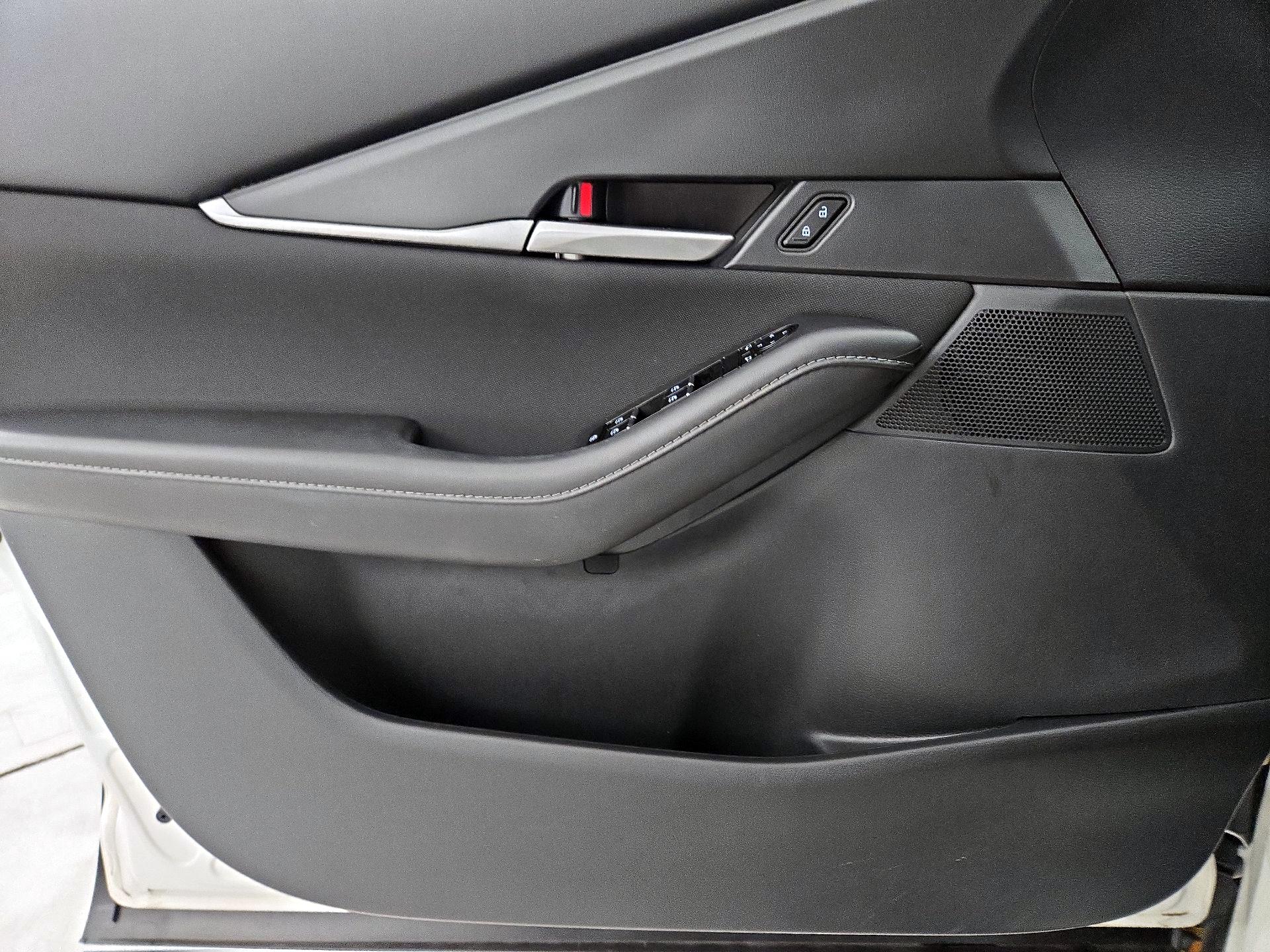 Thumbnail: 2022 Mazda CX-30 - 12