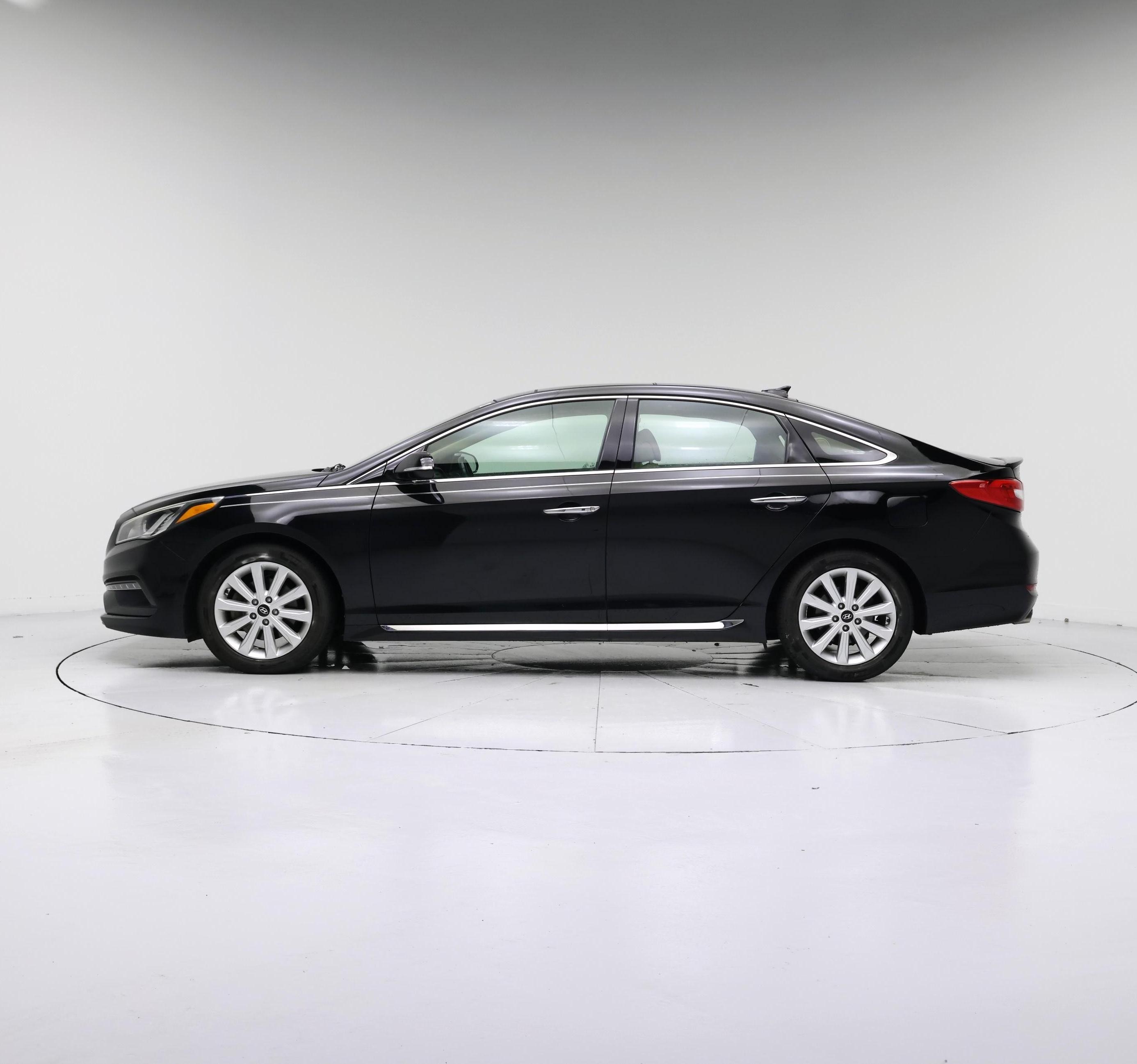 Thumbnail: 2016 Hyundai Sonata - 3