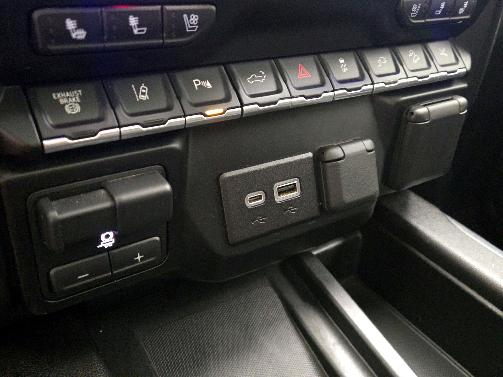 Thumbnail: 2022 GMC Sierra 2500 - 19