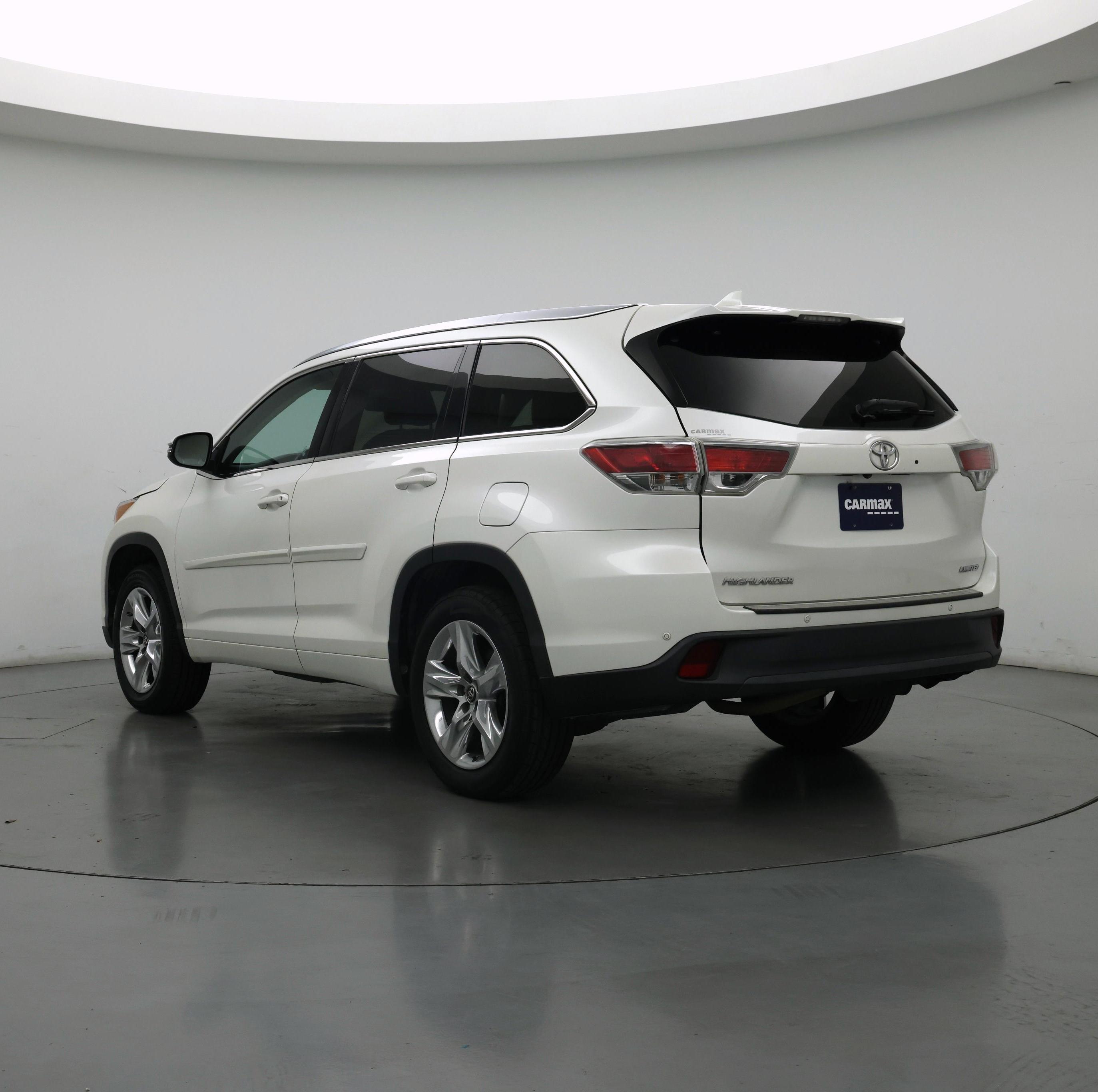 Thumbnail: 2016 Toyota Highlander - 2