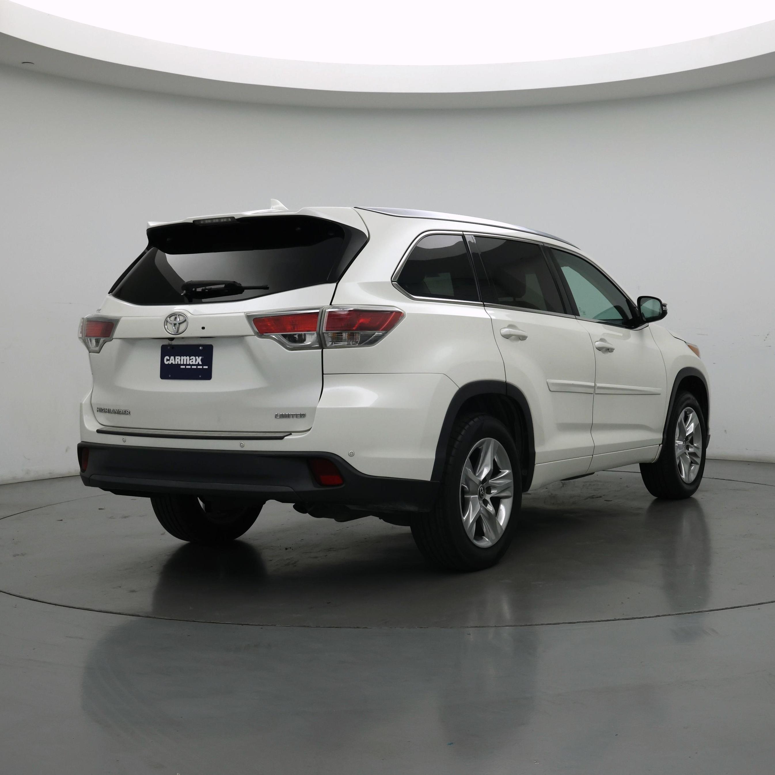 Thumbnail: 2016 Toyota Highlander - 8
