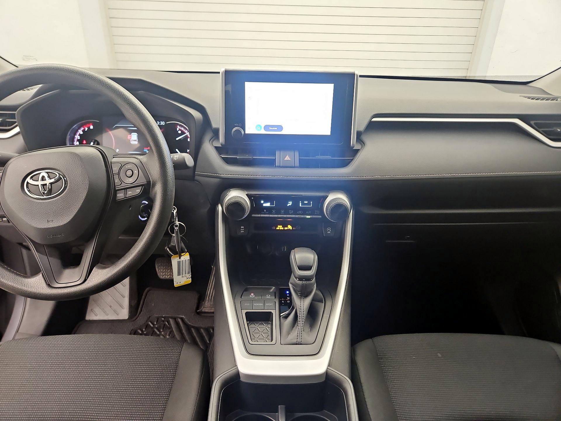 Thumbnail: 2025 Toyota RAV4 - 9