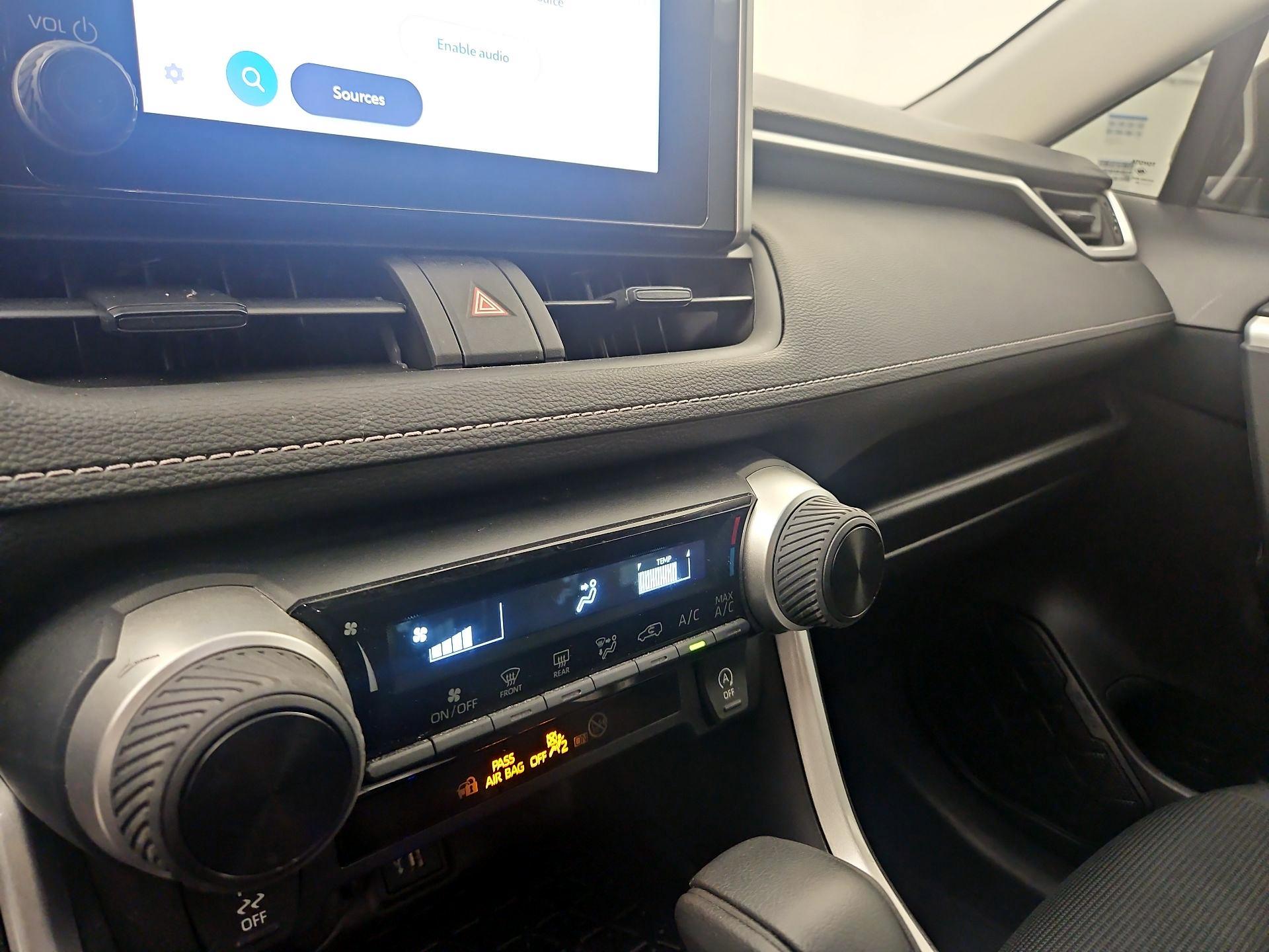 Thumbnail: 2025 Toyota RAV4 - 14