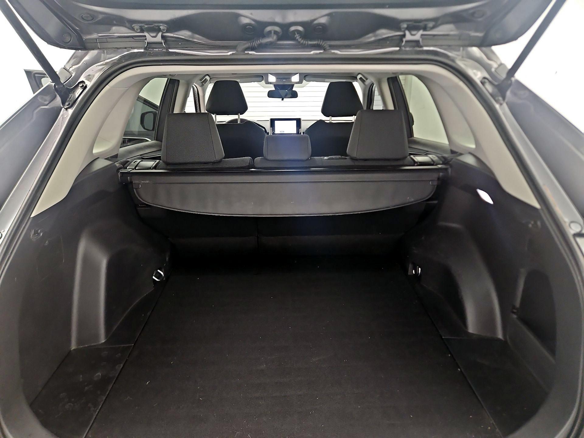 Thumbnail: 2025 Toyota RAV4 - 17