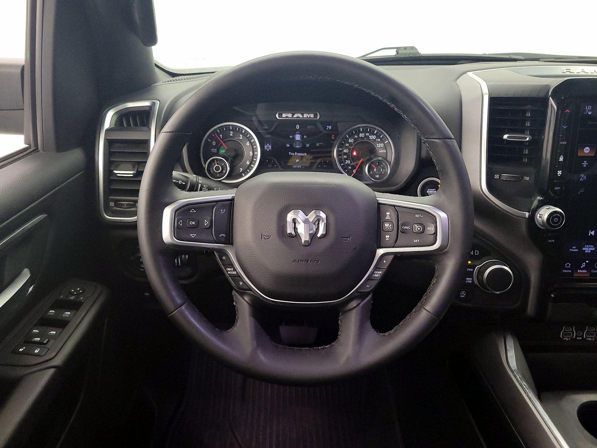 Thumbnail: 2025 RAM 1500 - 10