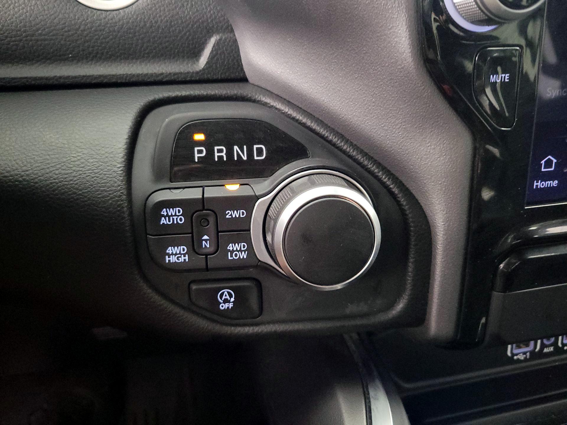 Thumbnail: 2025 RAM 1500 - 17