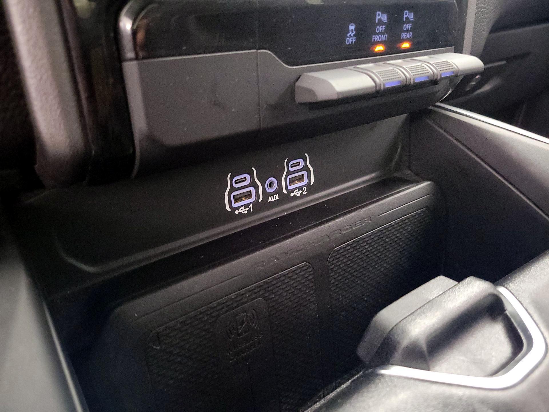 Thumbnail: 2025 RAM 1500 - 18