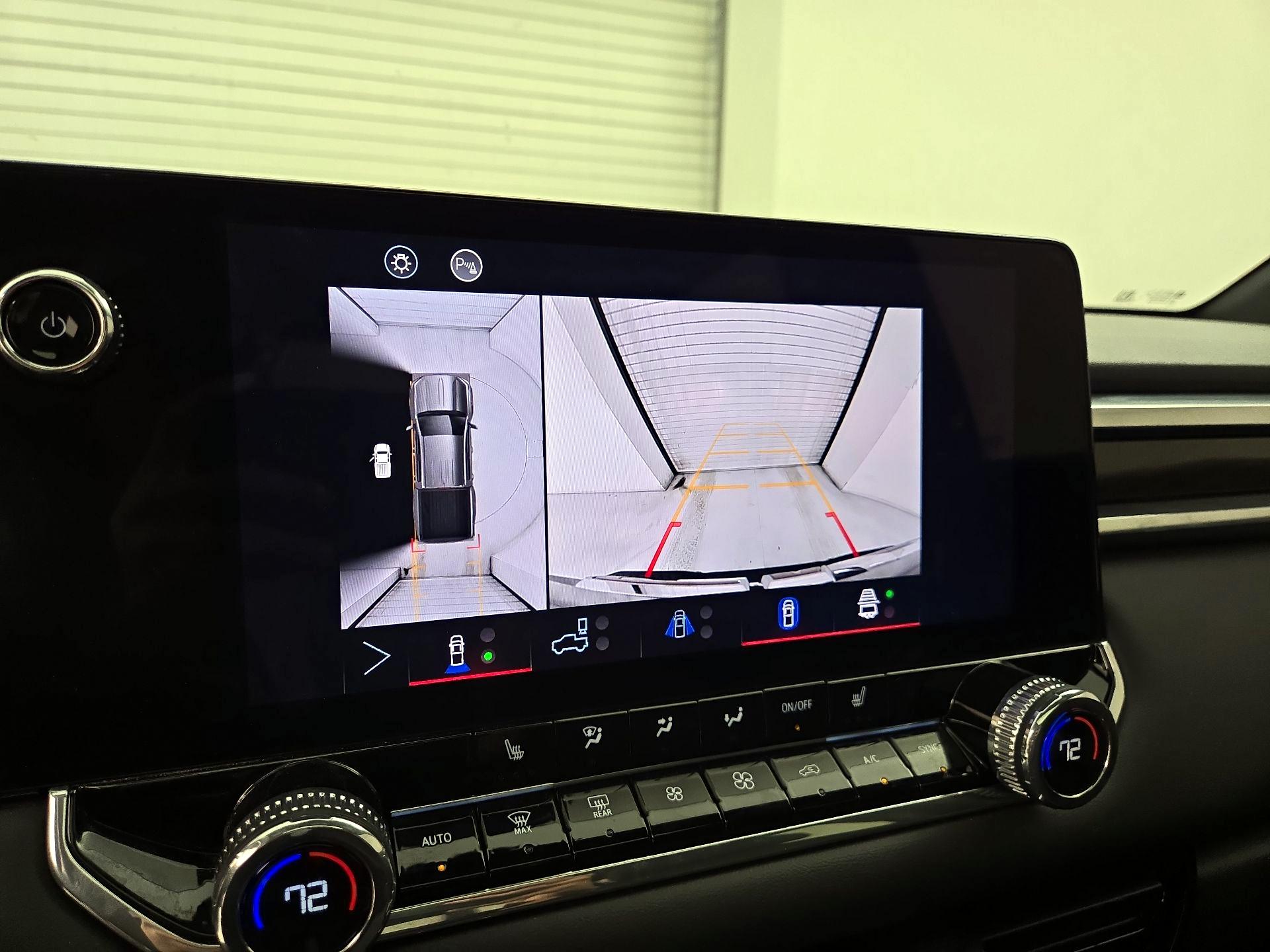 Thumbnail: 2024 GMC Canyon - 14