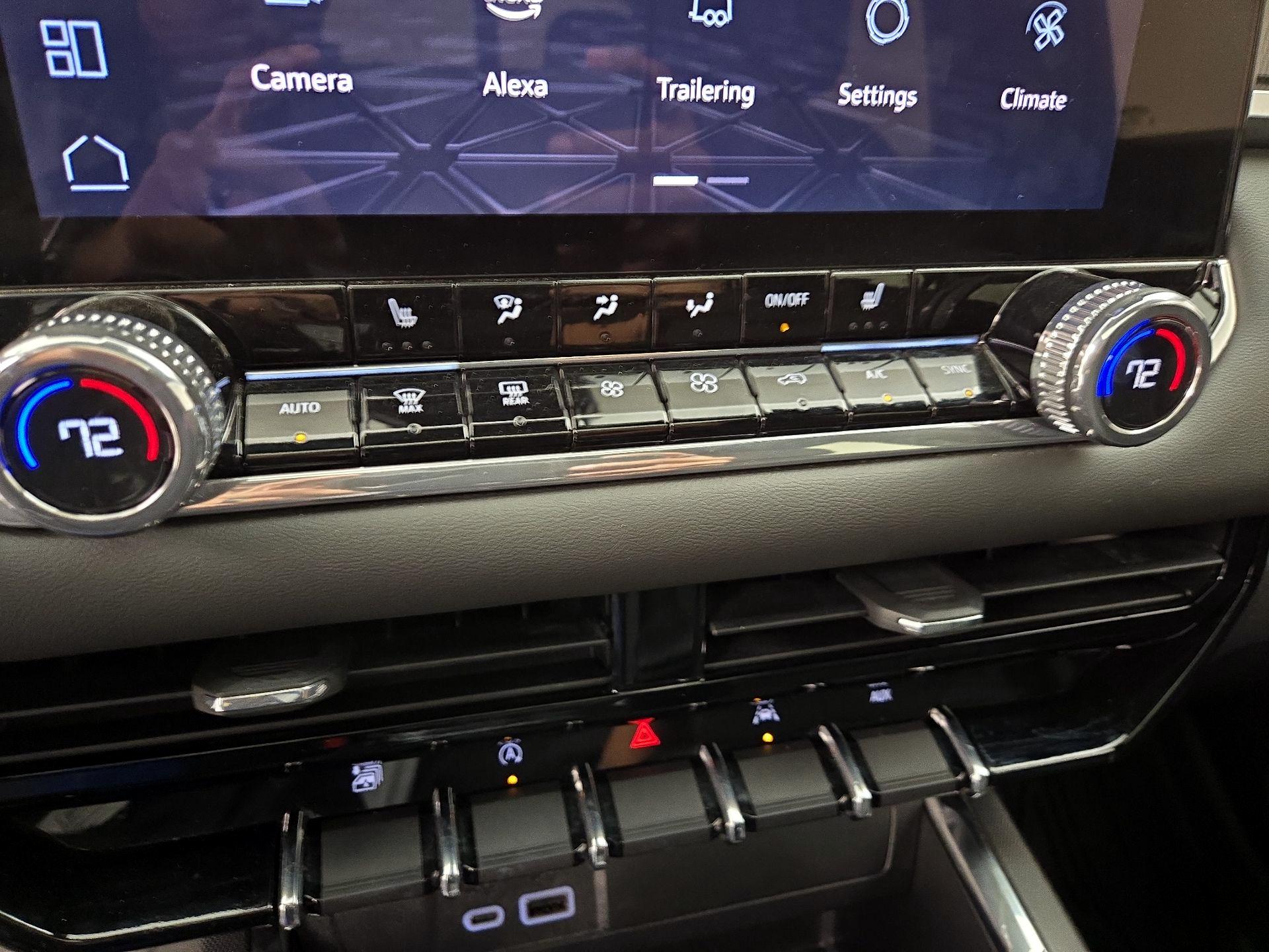 Thumbnail: 2024 GMC Canyon - 16