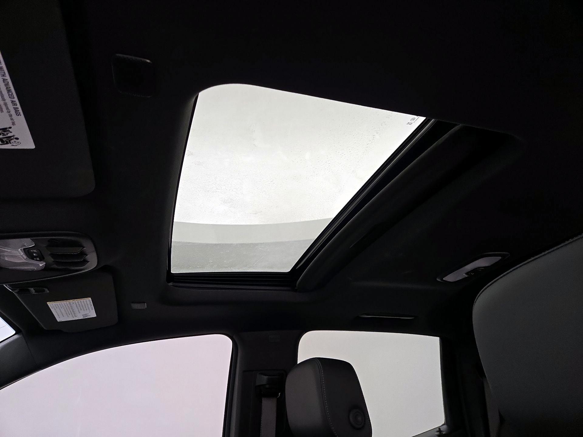 Thumbnail: 2024 GMC Canyon - 19