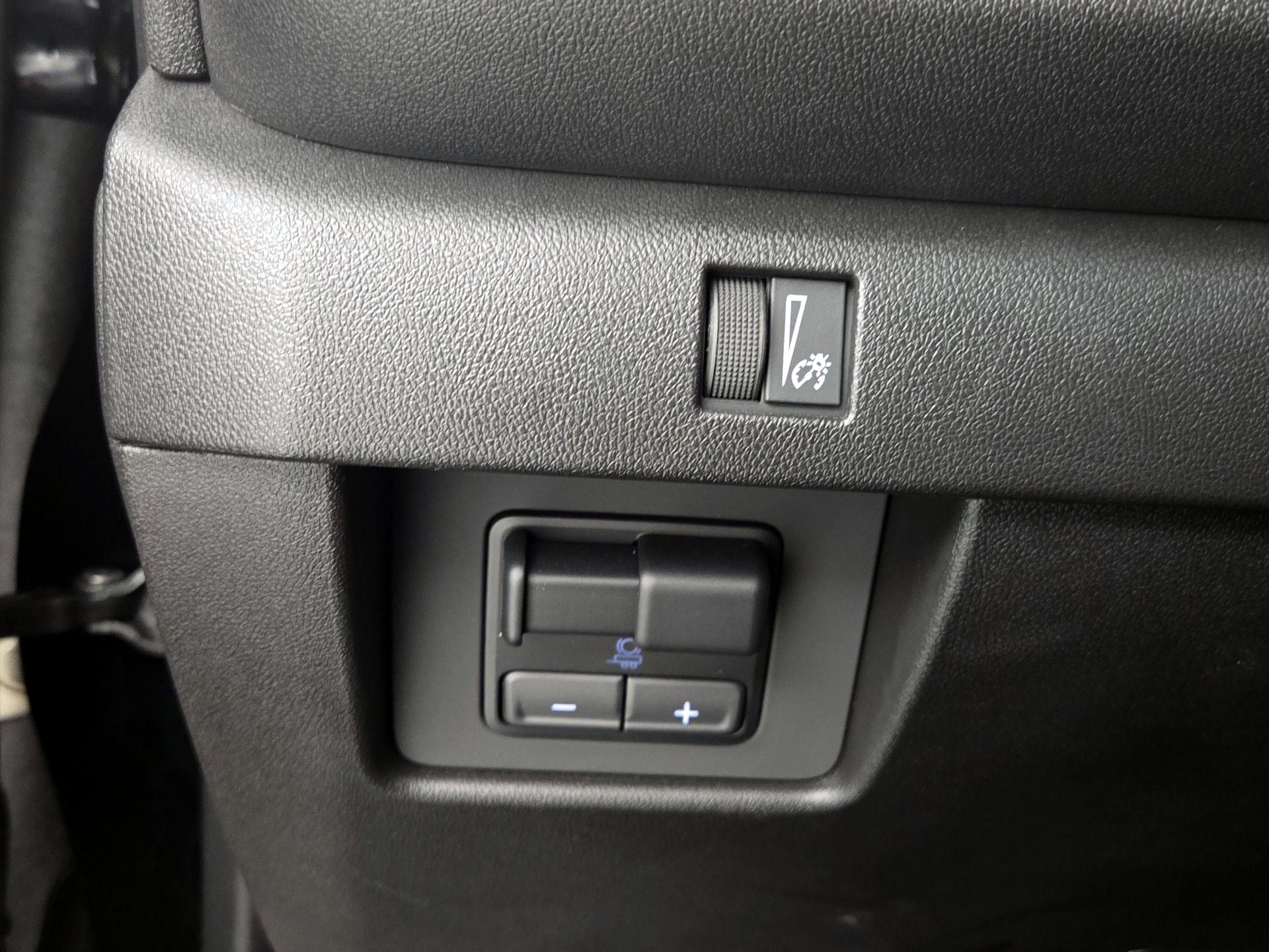 Thumbnail: 2026 Chevrolet Colorado - 13