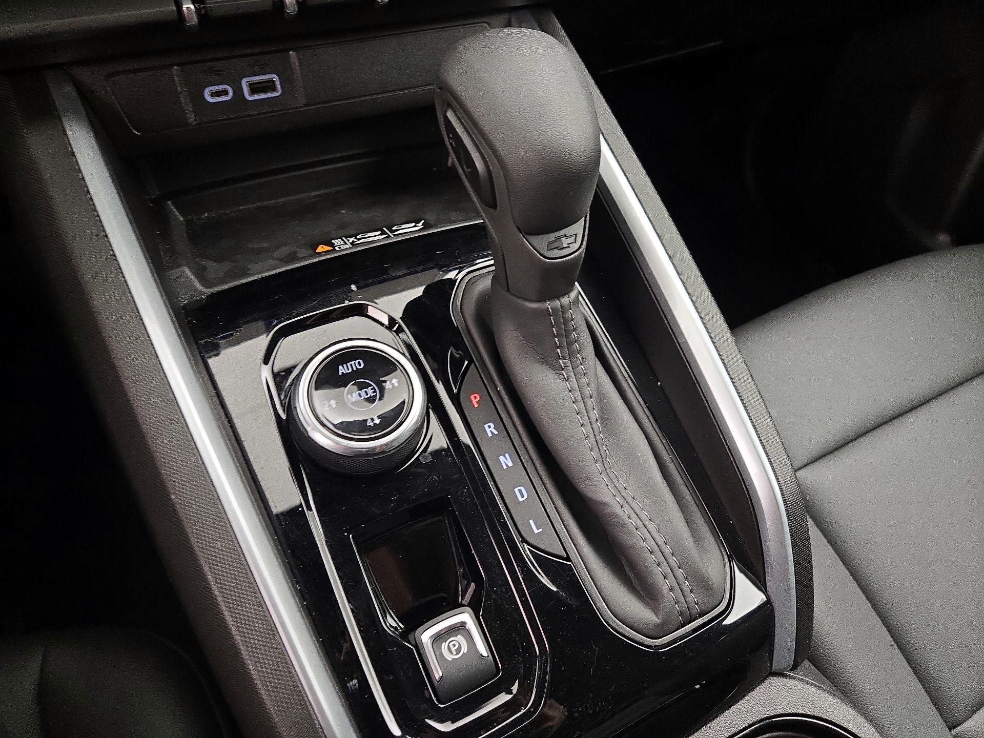 Thumbnail: 2026 Chevrolet Colorado - 17