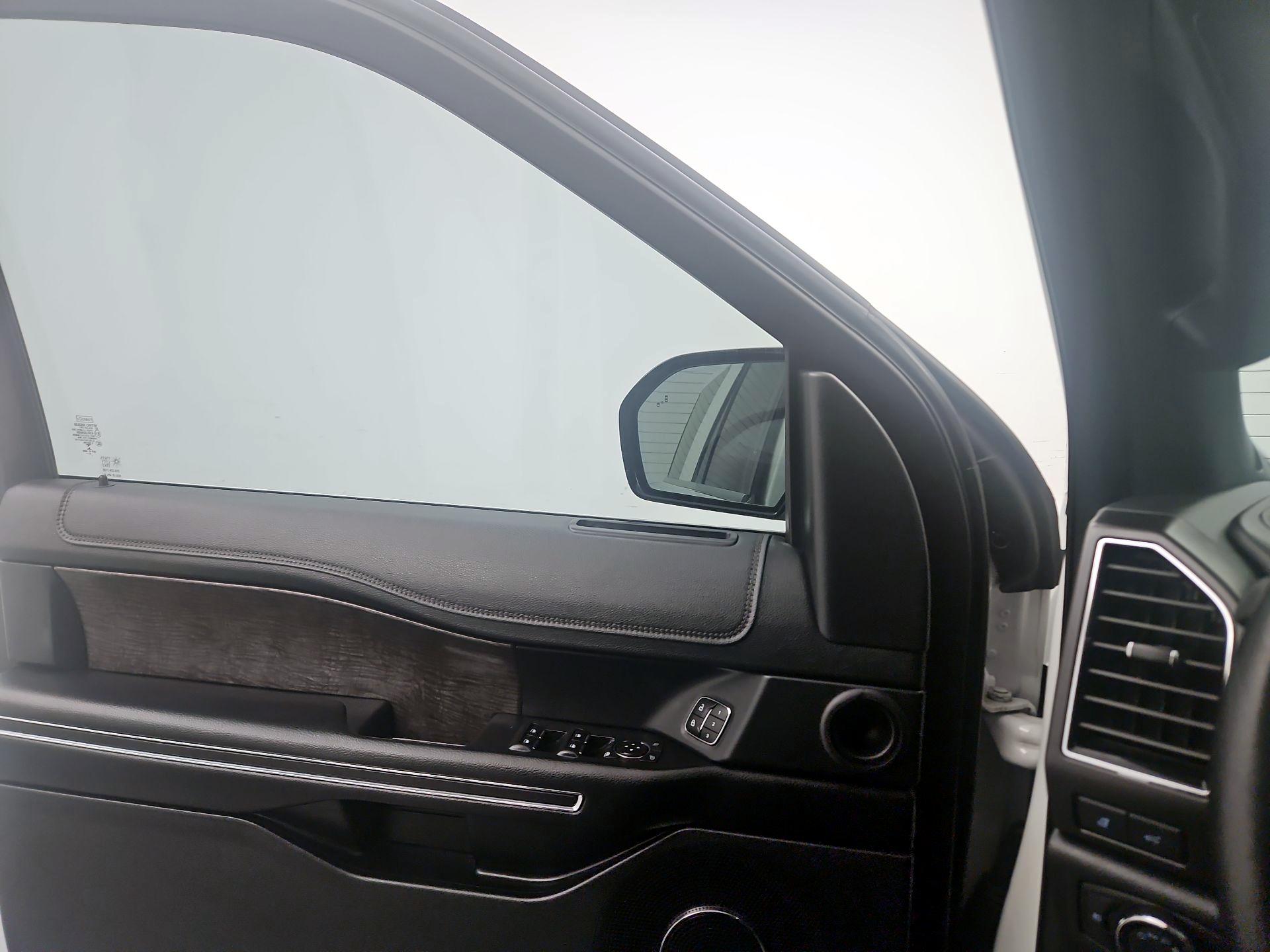 Thumbnail: 2021 Ford Expedition - 12