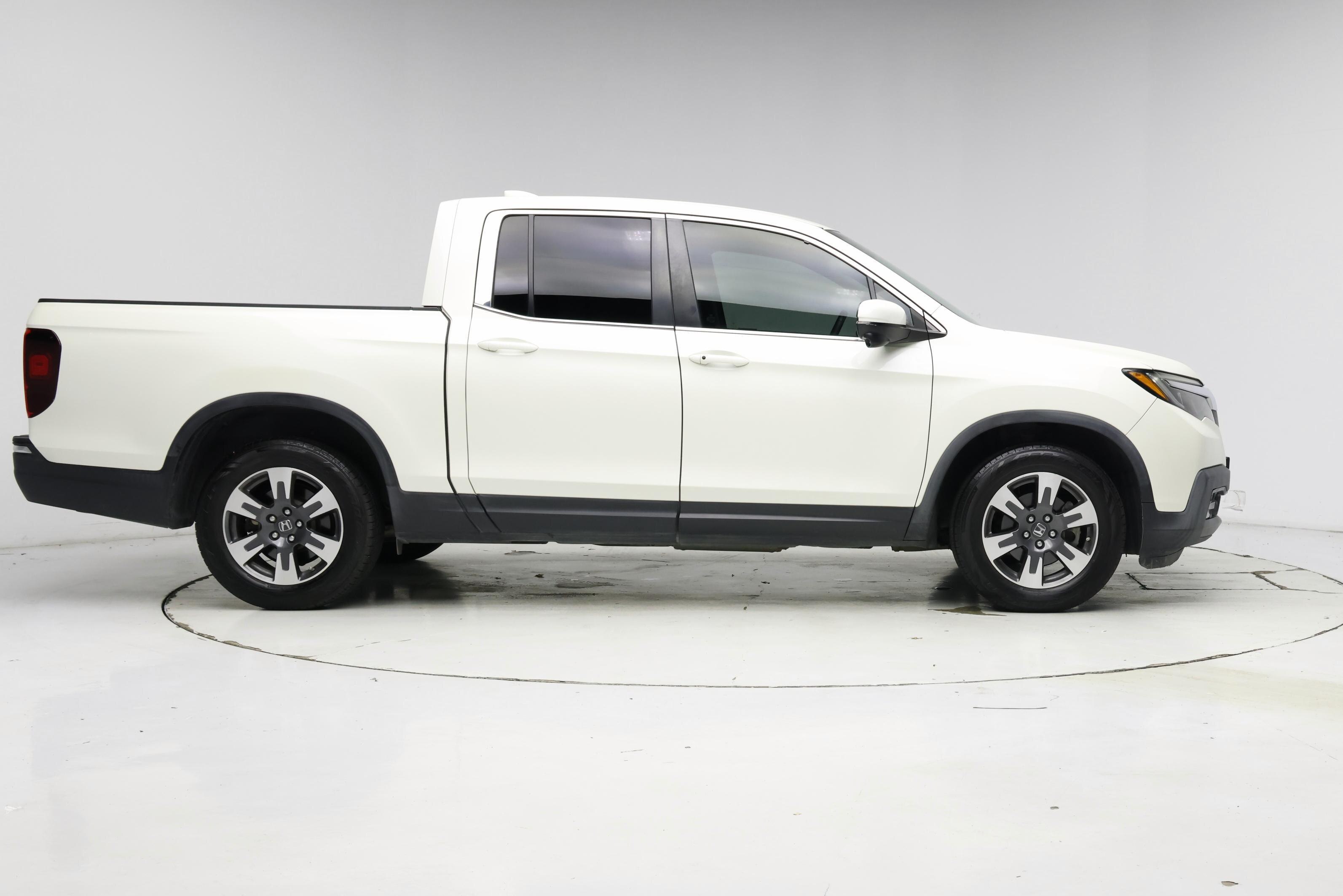 Thumbnail: 2019 Honda Ridgeline - 7