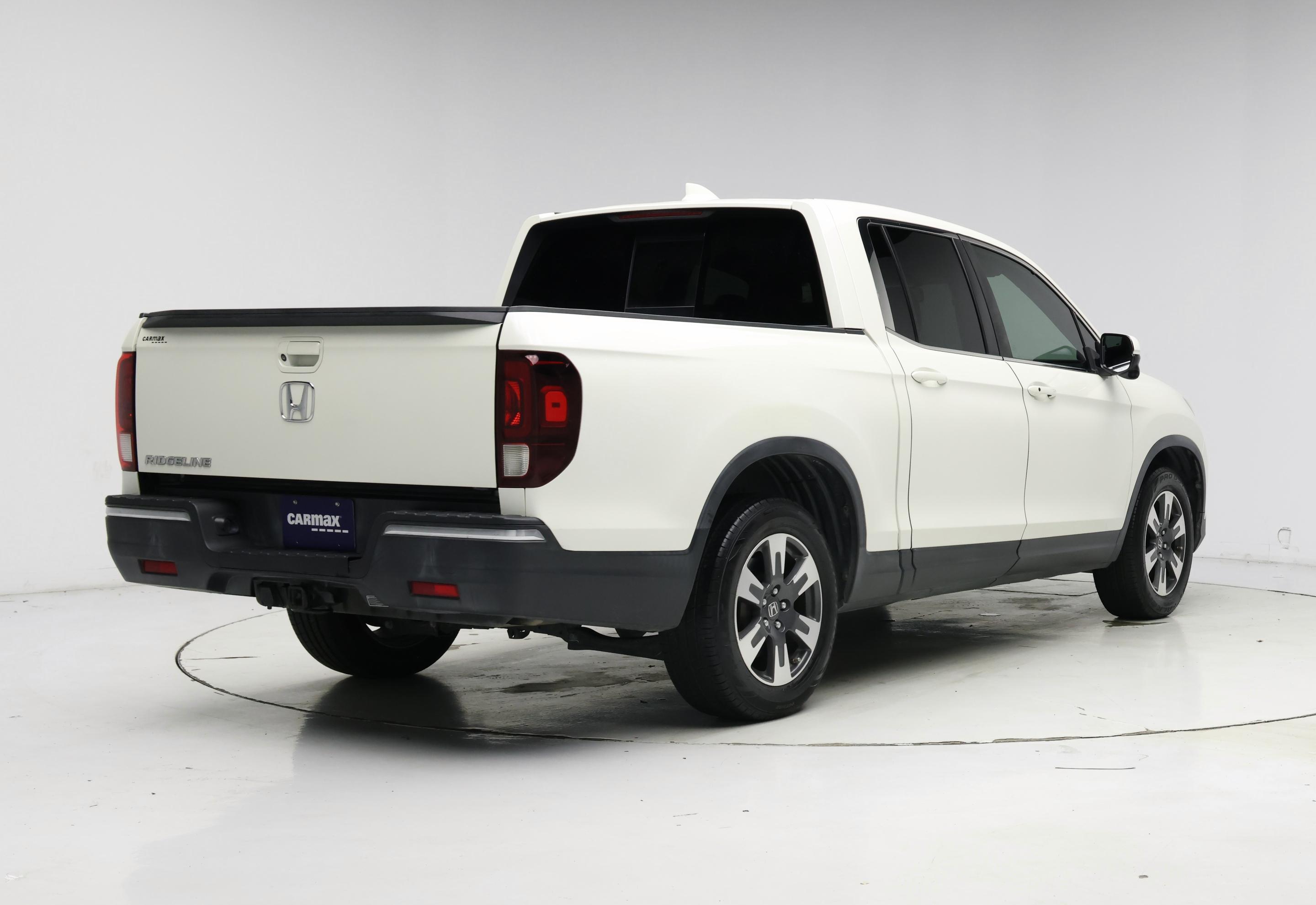 Thumbnail: 2019 Honda Ridgeline - 8