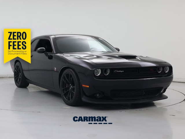 Black 2022 Dodge Challenger Coupe Rear-Wheel Drive Automatic